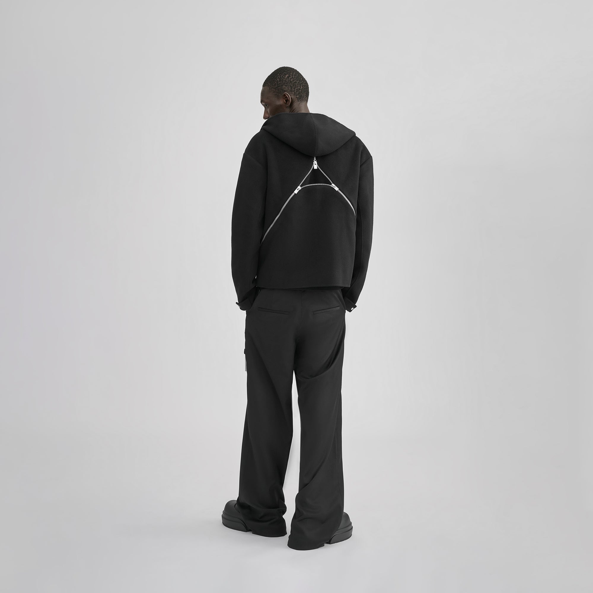 HE, product: LASING WOOL JACKET (Fig. 5)