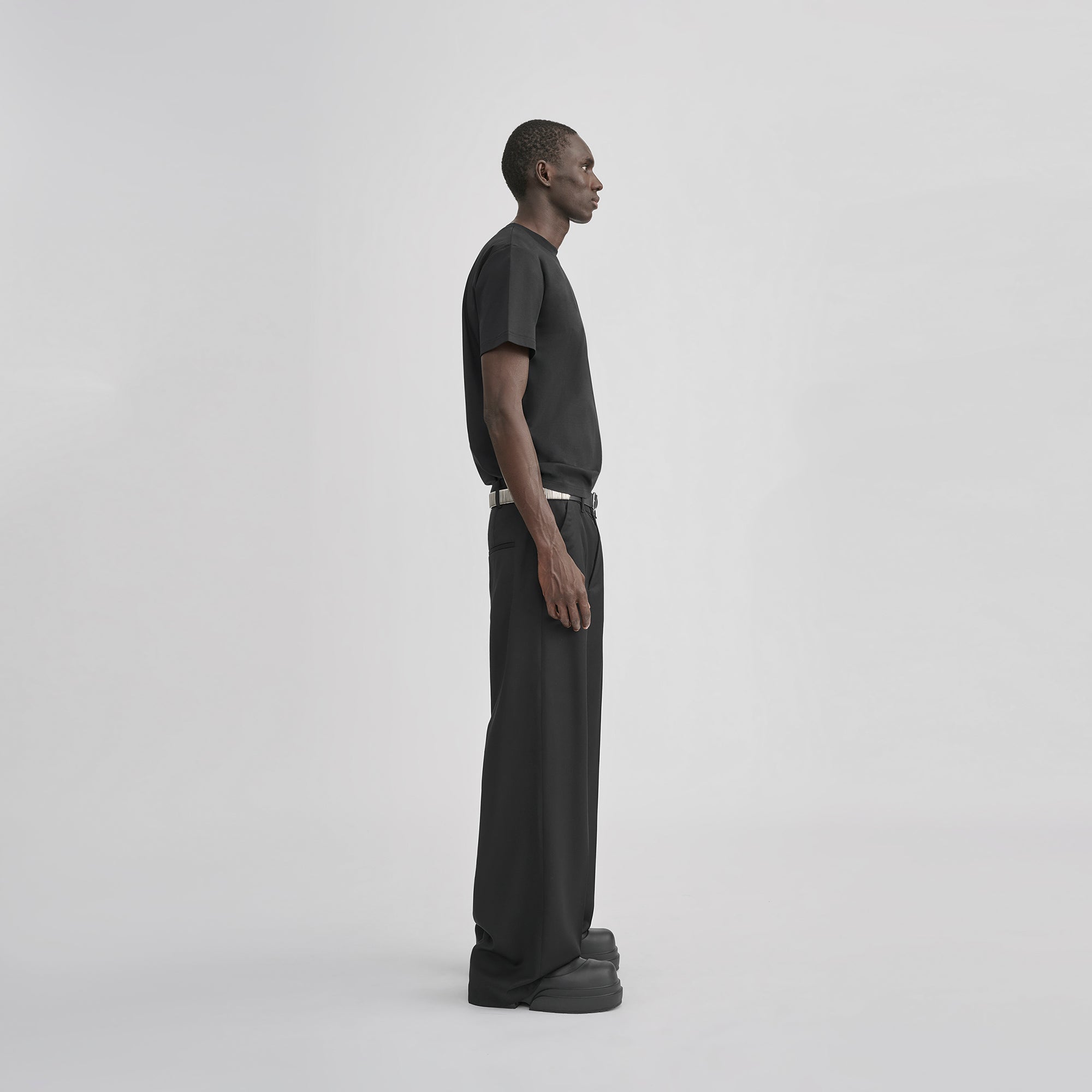 HE, product: DIAPASON TAILORED TROUSERS (Fig. 3)