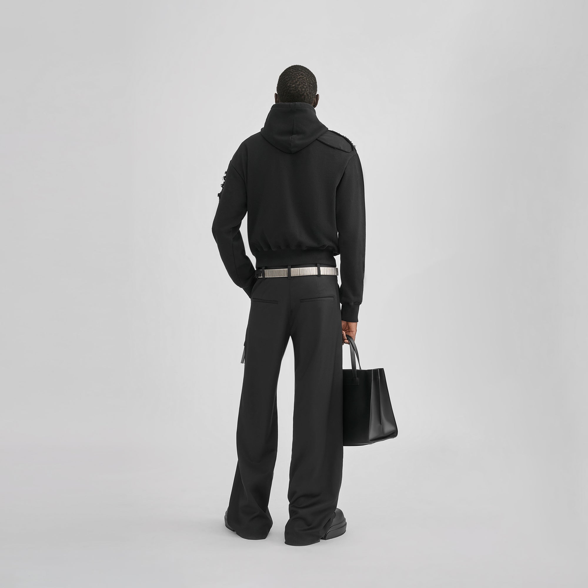 HE, product: APHEX HOODIE (Fig. 5)