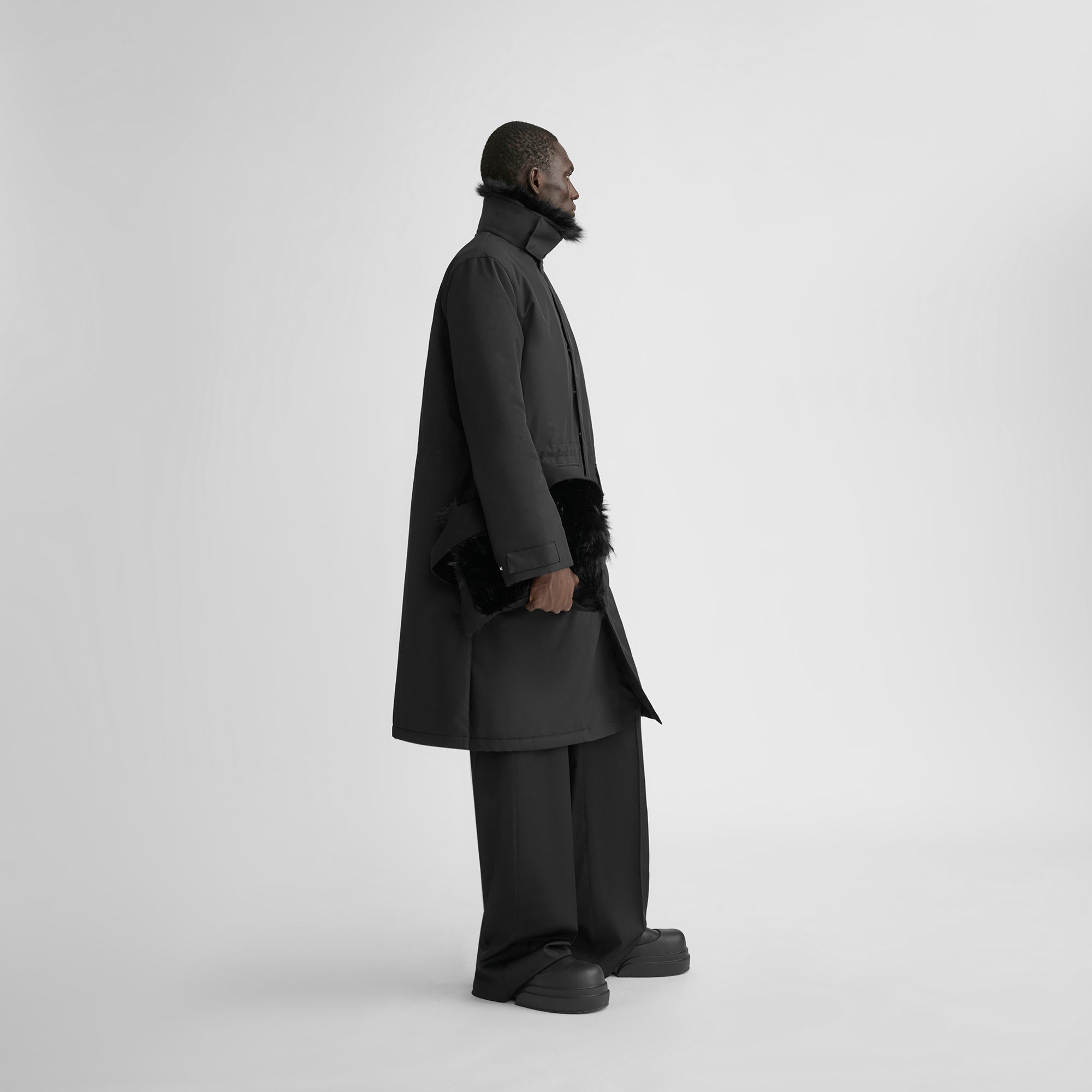 HE, product: LIGETI JACKET (Fig. 4)