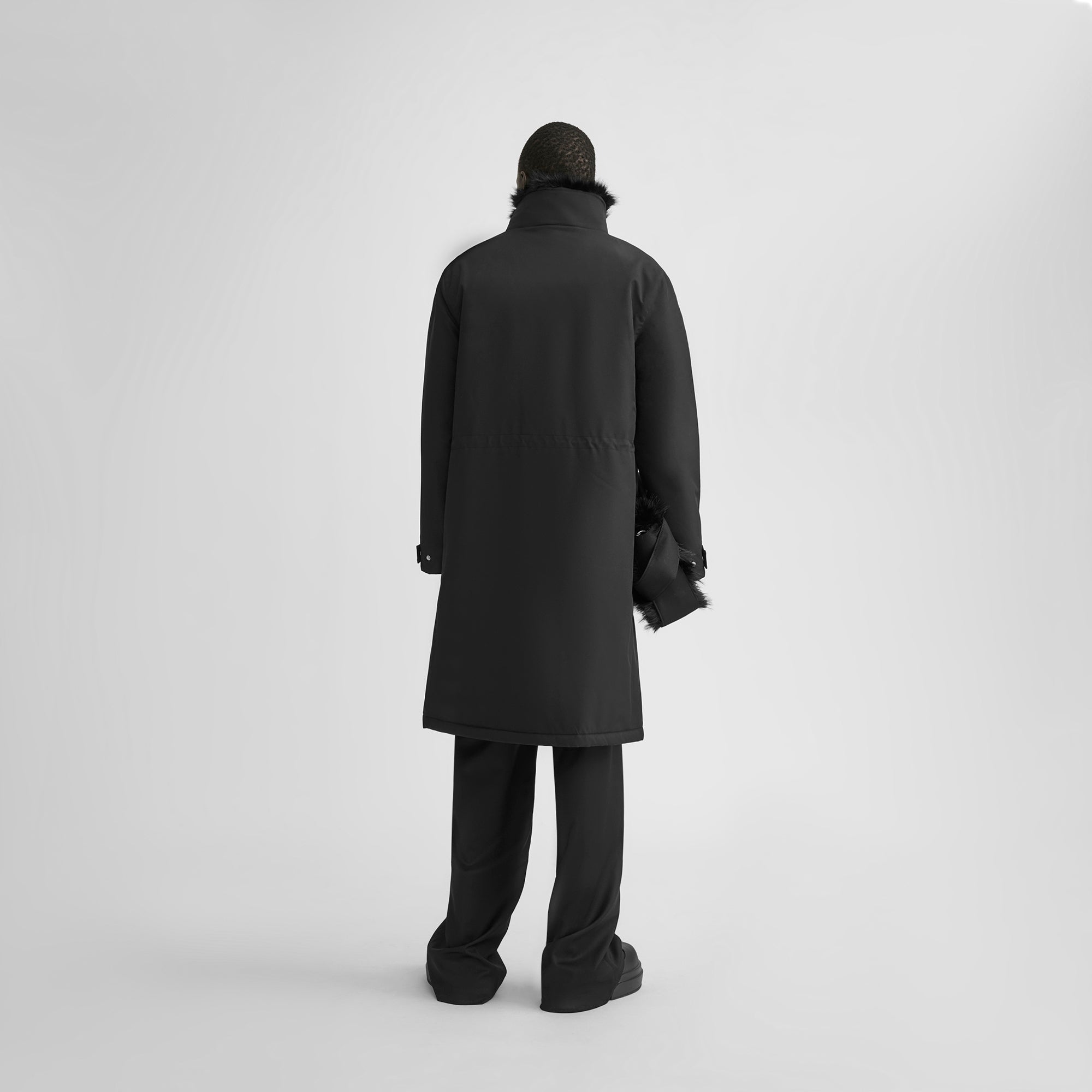 HE, product: LIGETI JACKET (Fig. 5)