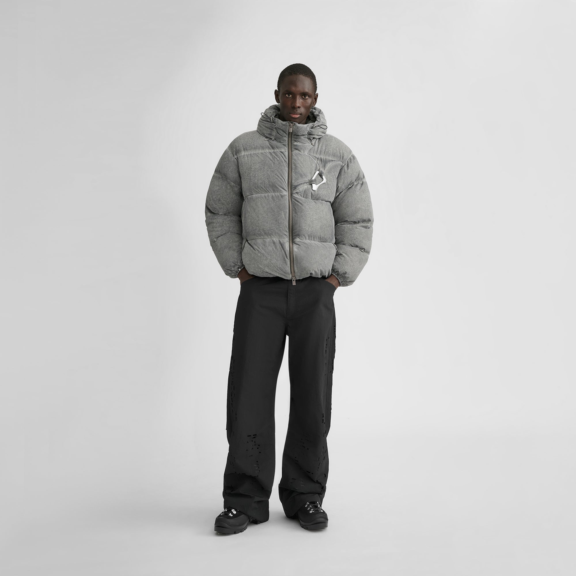 HE, product: LUMEN DOWN PUFFER (Fig. 2)