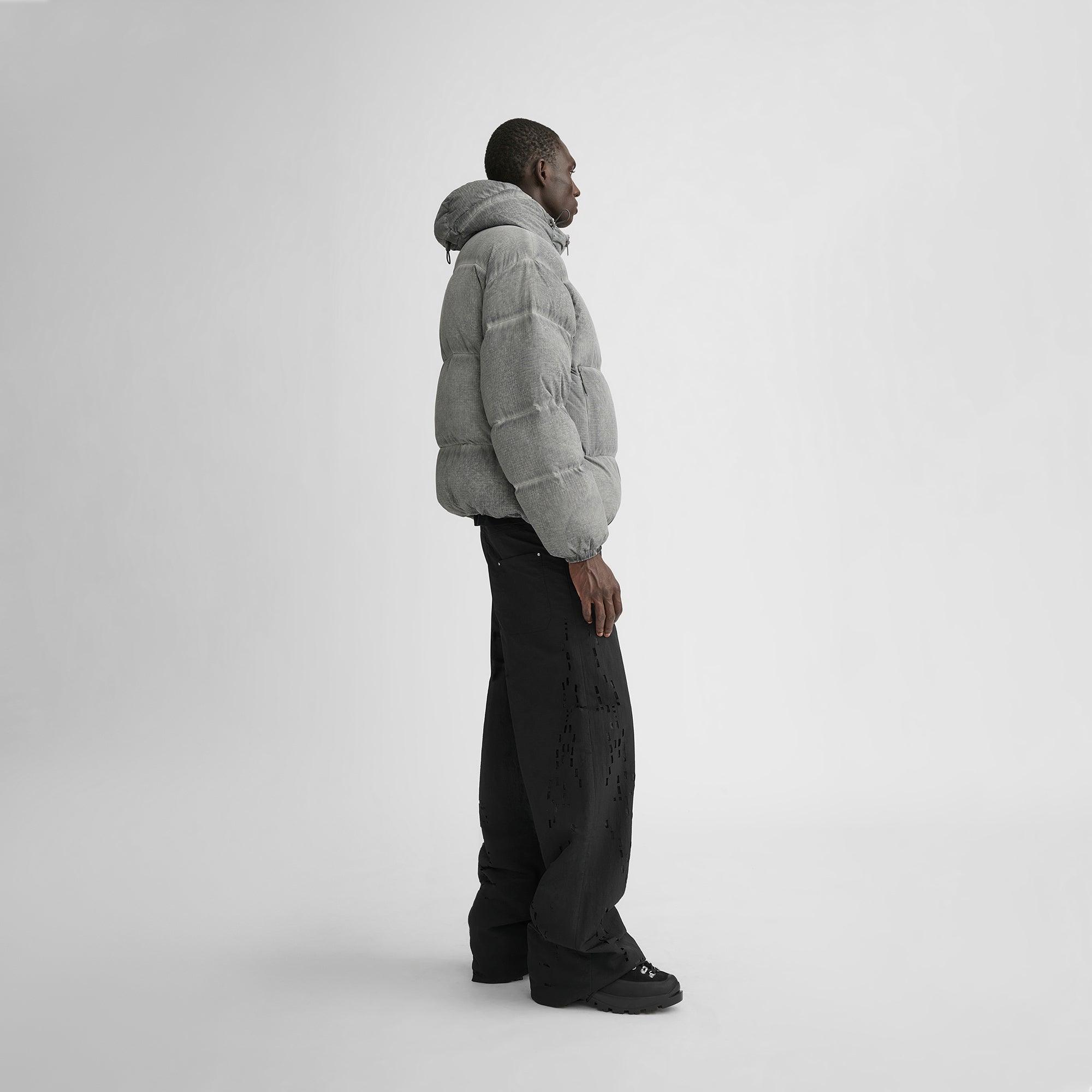 HE, product: LUMEN DOWN PUFFER (Fig. 3)