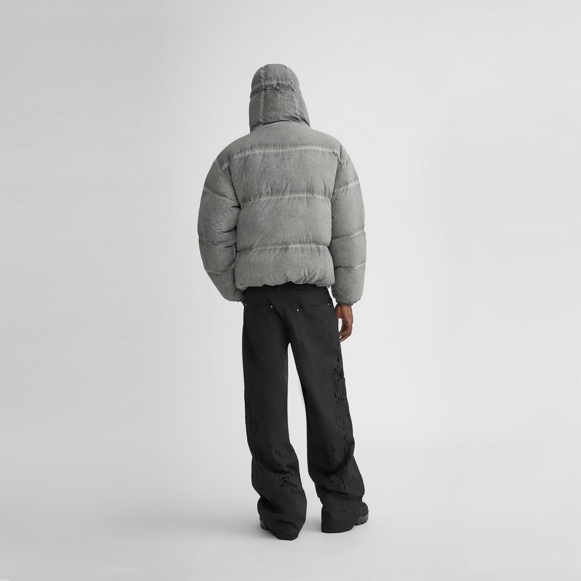 HE, product: LUMEN DOWN PUFFER (Fig. 5)