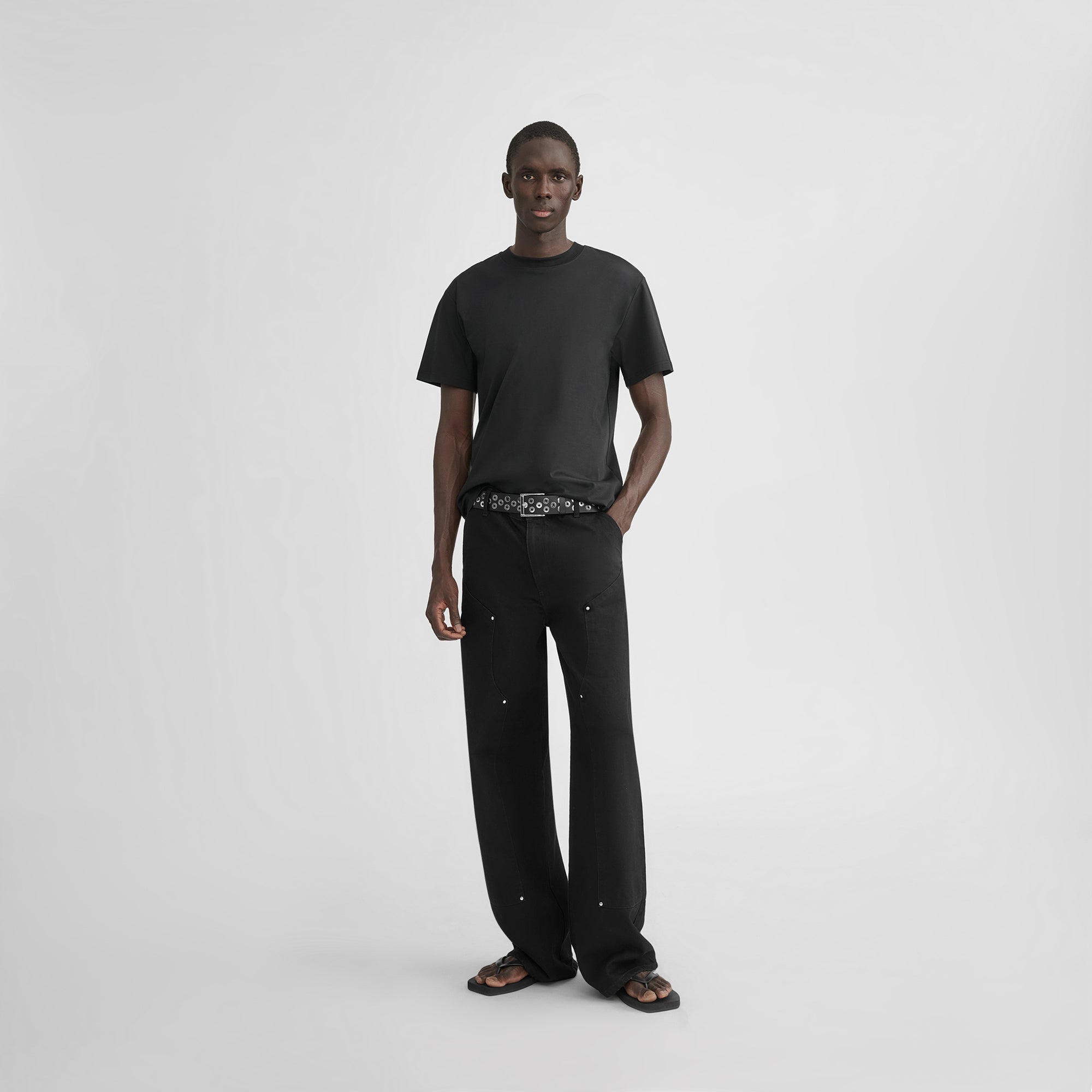 HE, product: THYRA BELT (Fig. 2)