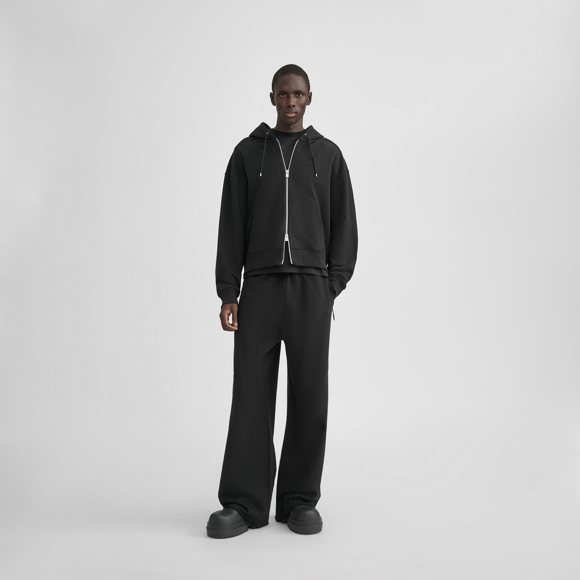 HE, product: UNIFORM ZIP HOODIE (Fig. 2)