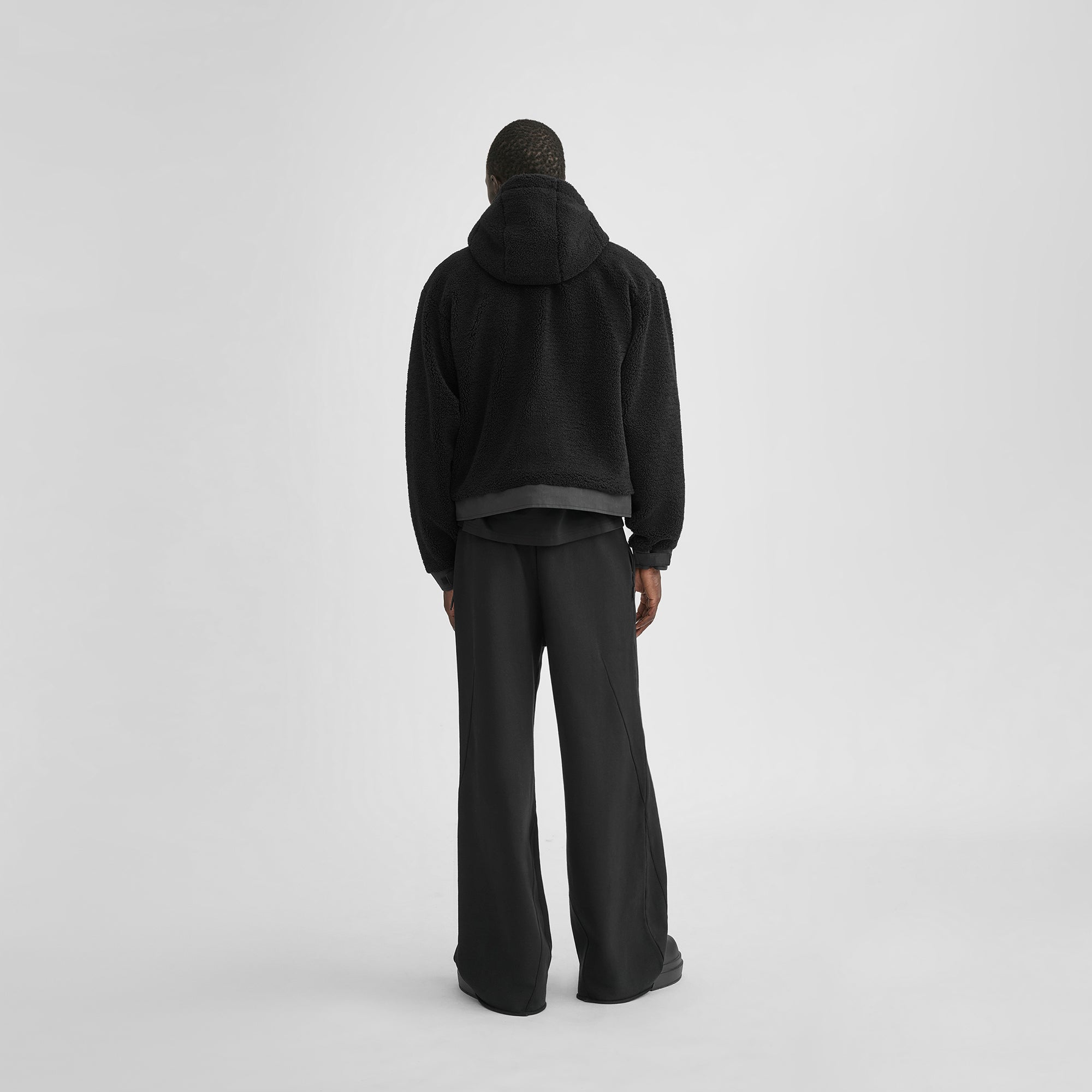 HE, product: UNIFORM FLEECE JACKET (Fig. 5)