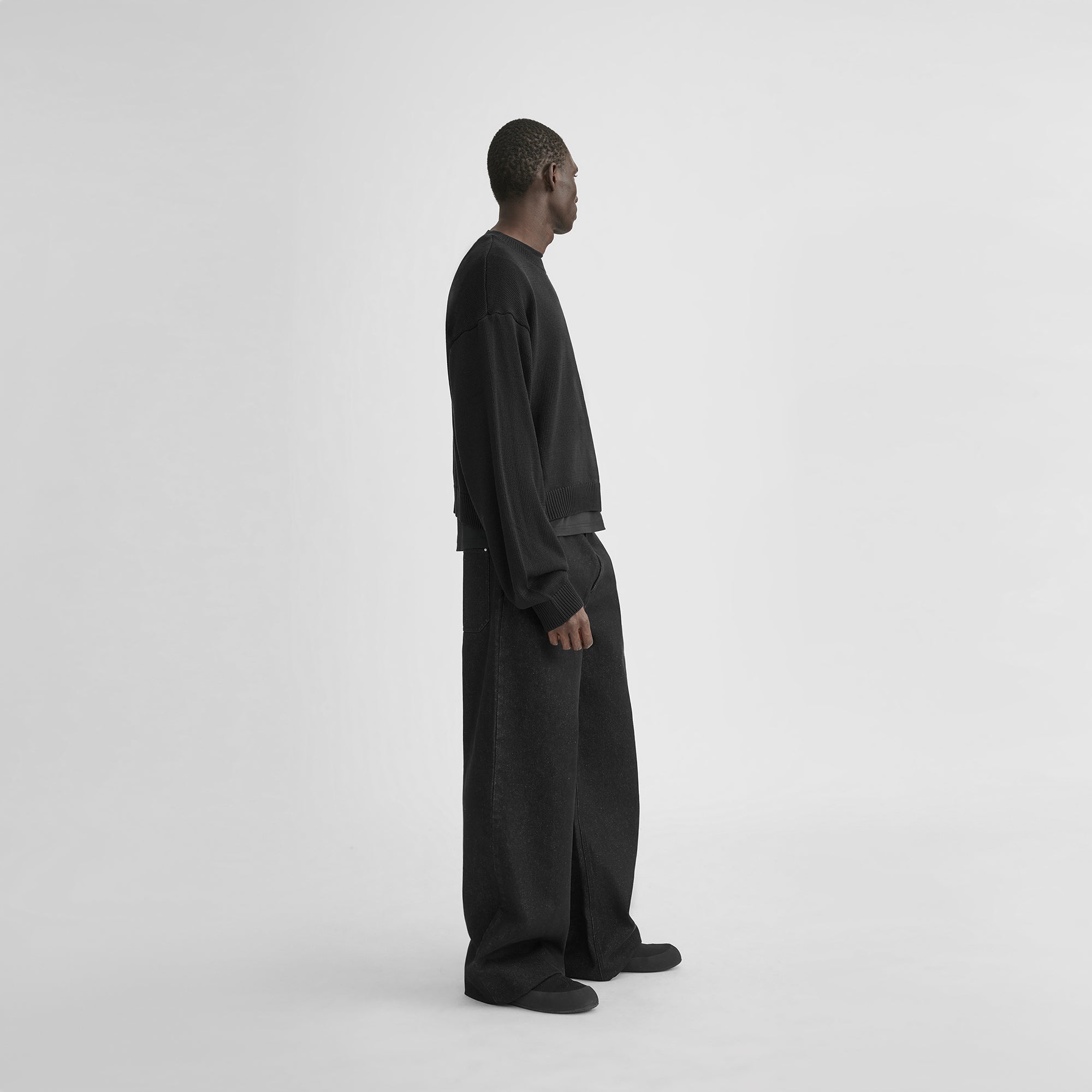 HE, product: UNIFORM KNIT (Fig. 3)