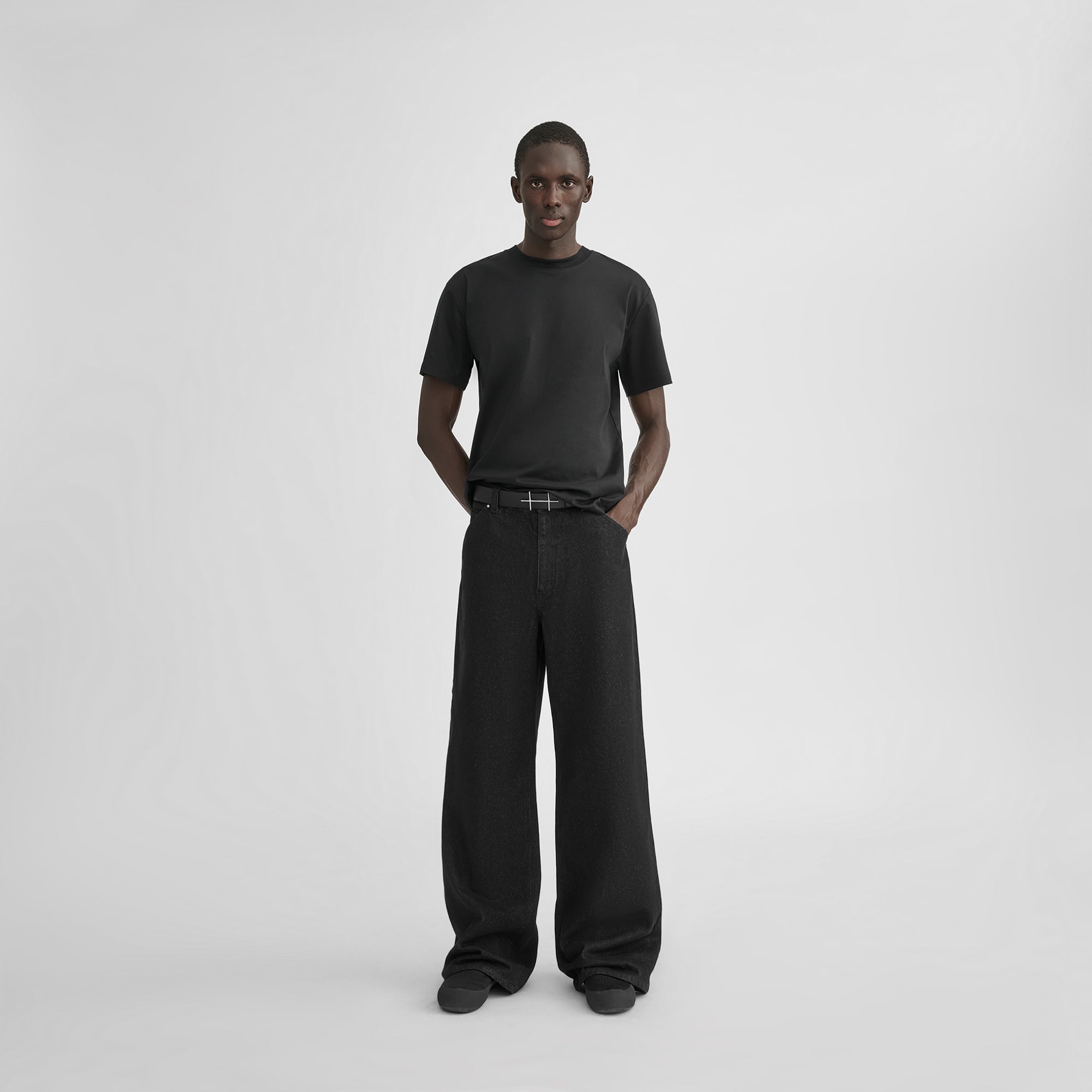 HE, product: UNIFORM DENIM (Fig. 2)