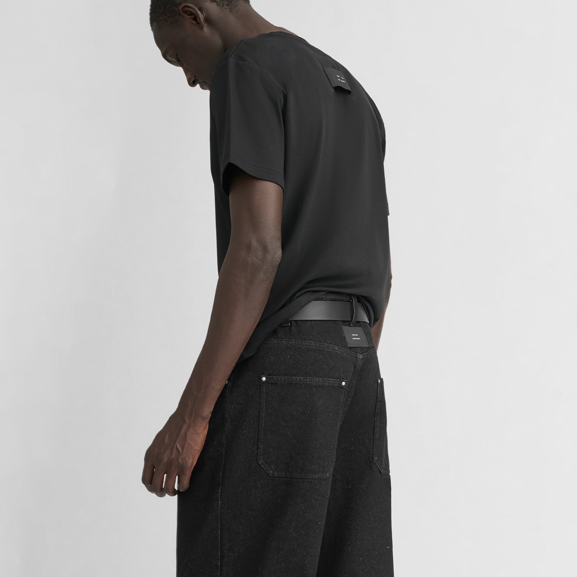 HE, product: H BELT LEATHER (Fig. 3)