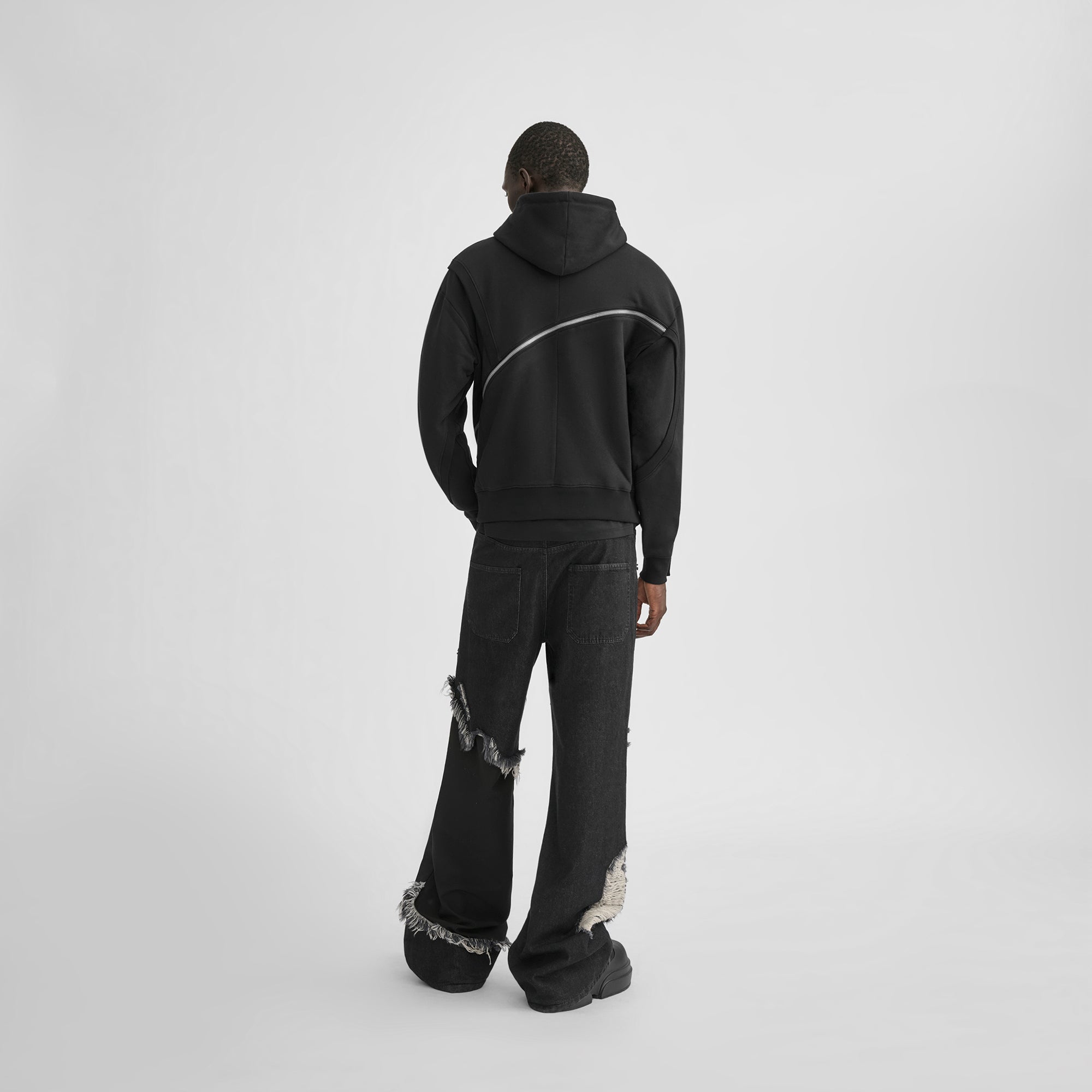 HE, product: PLACID HOODIE (Fig. 4)