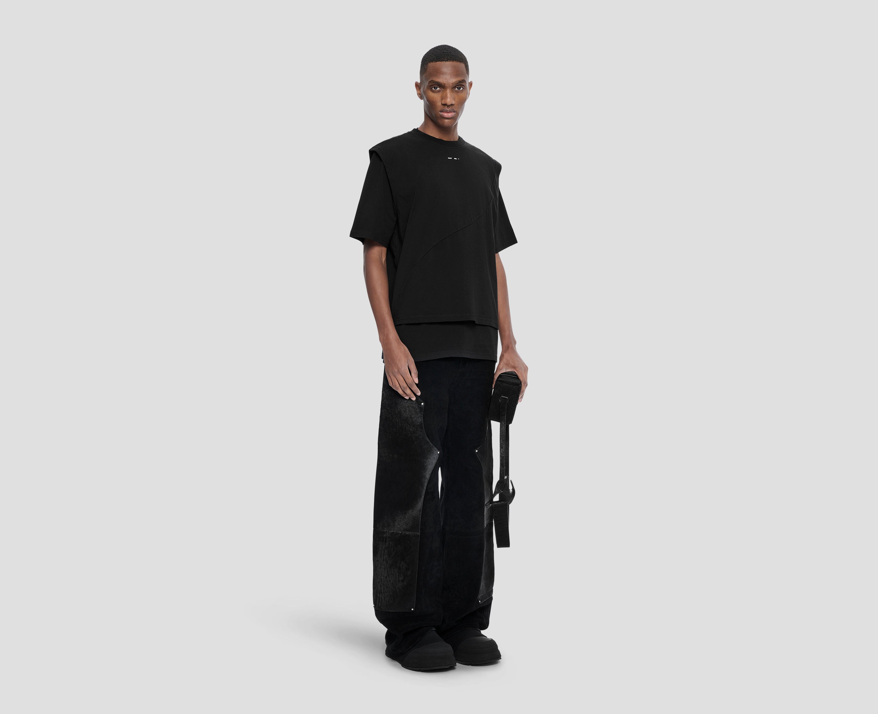 HE, product: LAYERED T-SHIRT (Fig. 3)