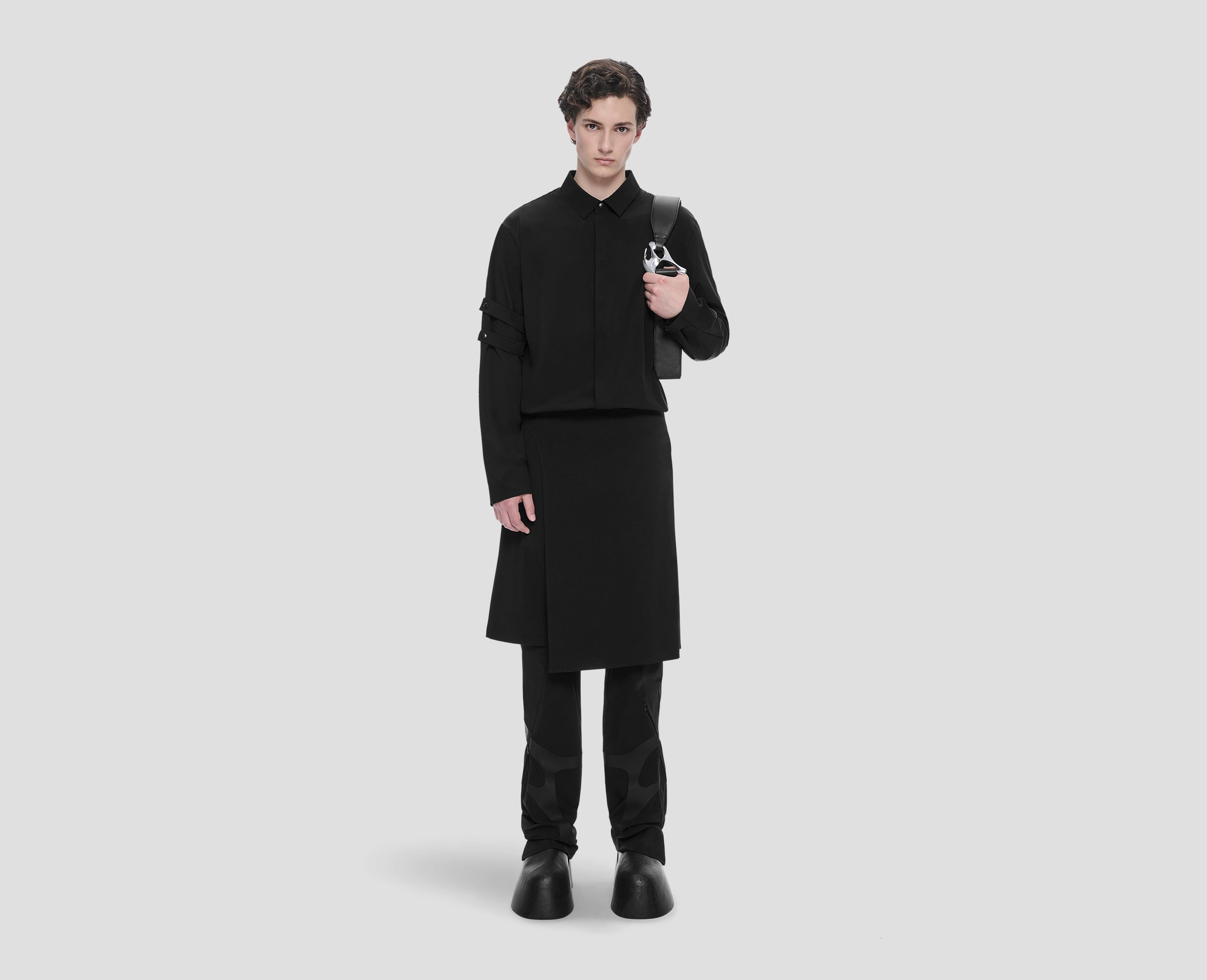 HE, product: LAYERED TECHNICAL TROUSERS (Fig. 2)