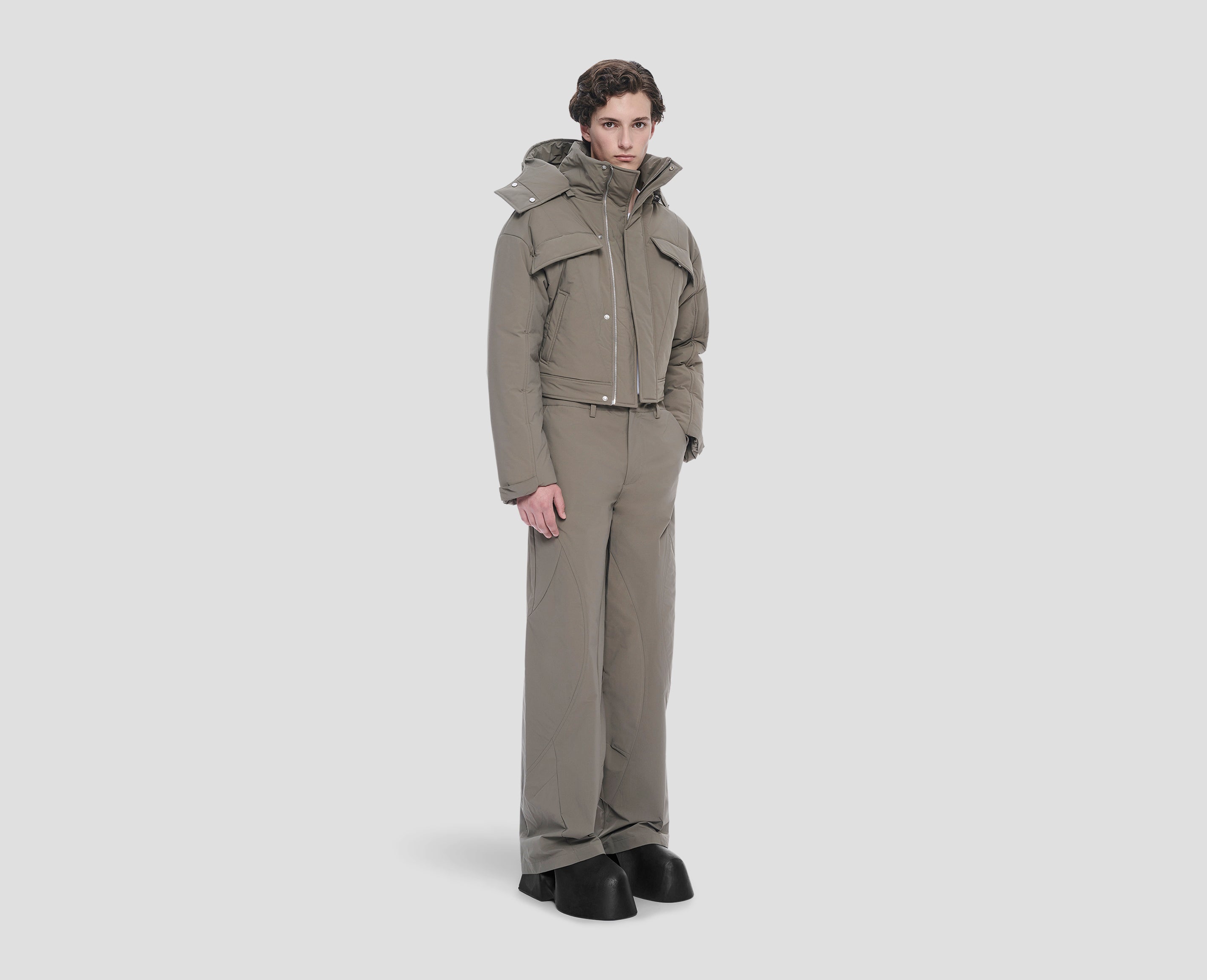 HE, product: PRAESIDIUM CROPPED PARKA (Fig. 3)