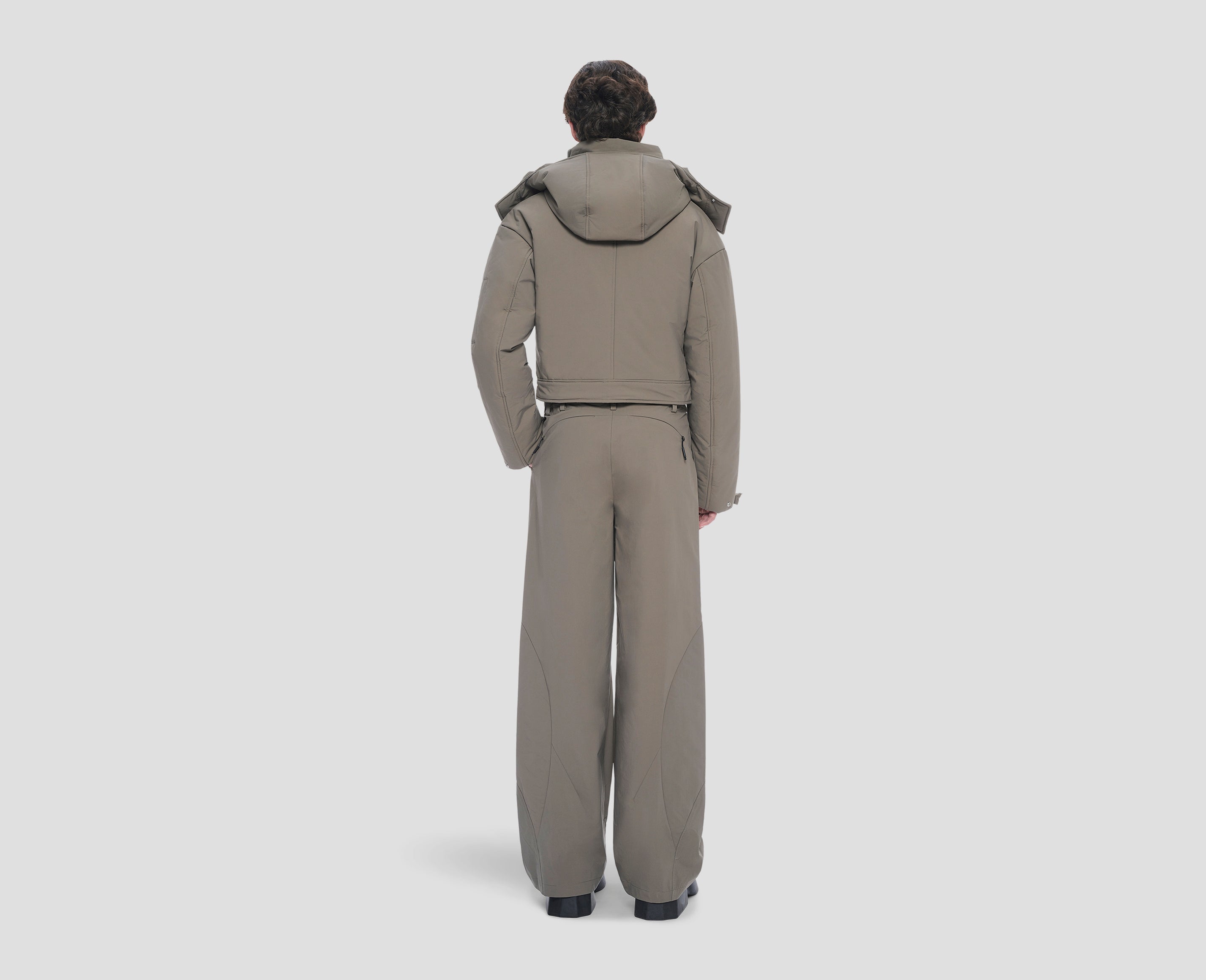 HE, product: PRAESIDIUM CROPPED PARKA (Fig. 4)