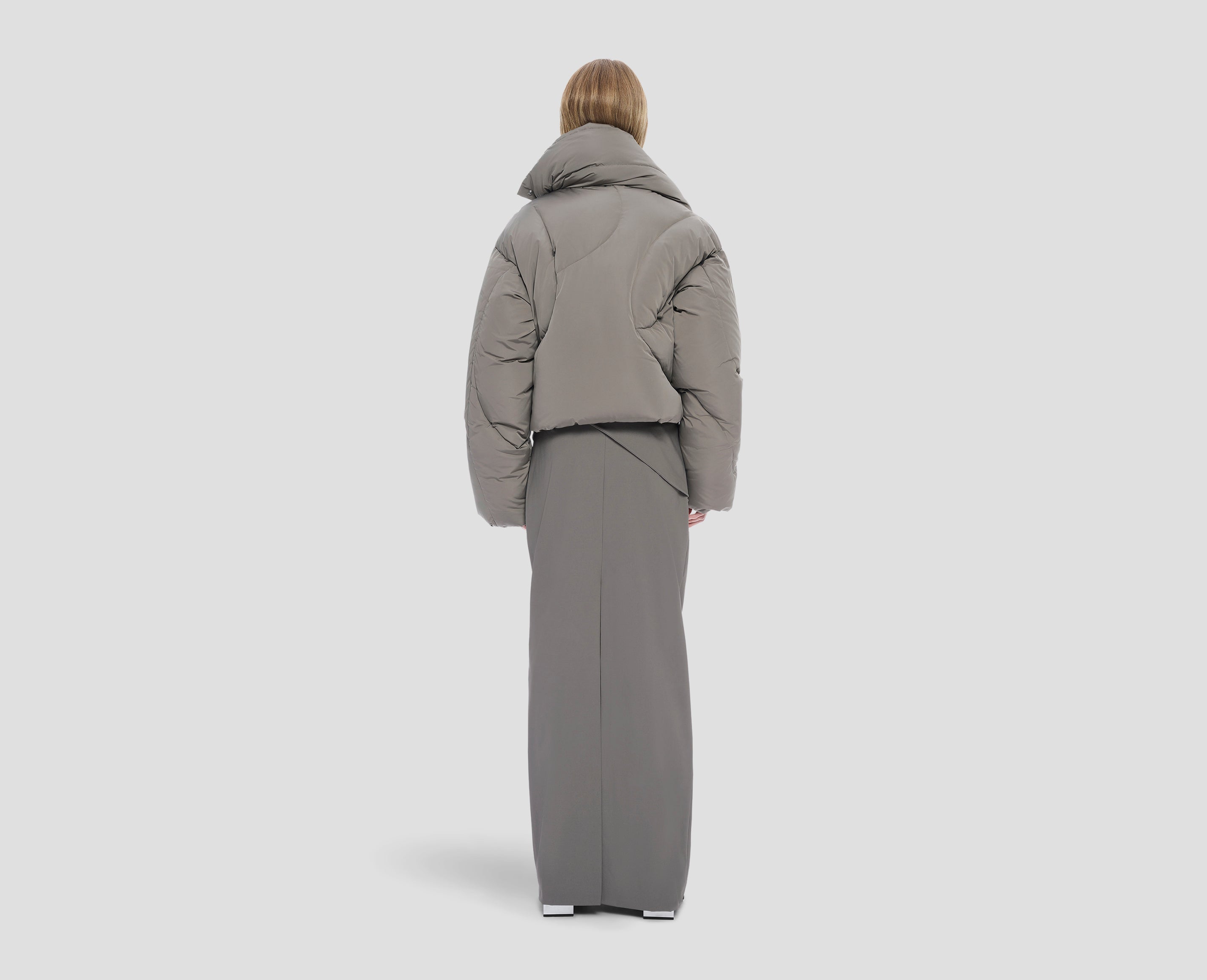 HE, product: CONNECTIVE DOWN JACKET (Fig. 6)