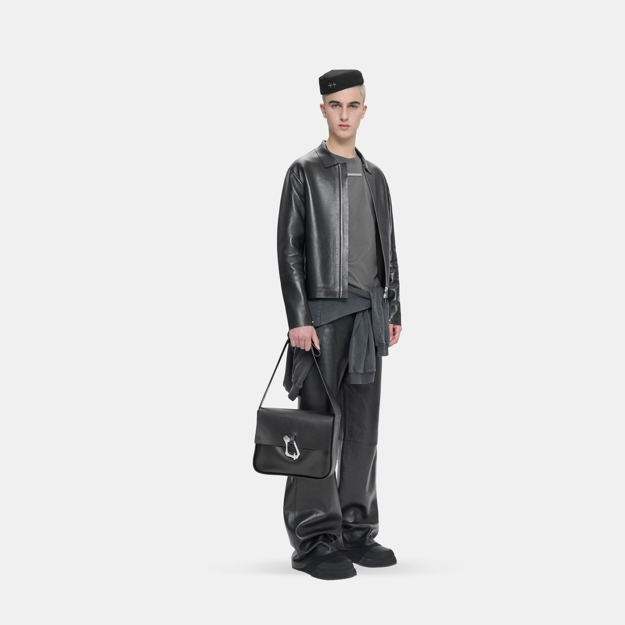 HE, product: TREMOR LEATHER JACKET (Fig. 3)
