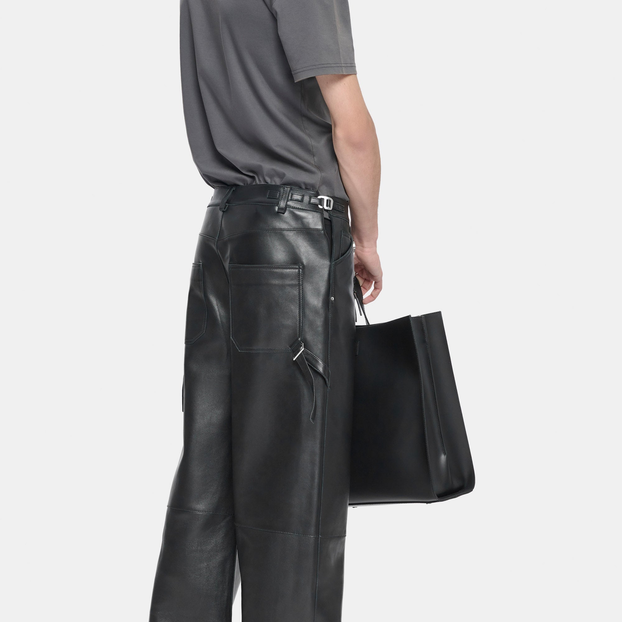HE, product: TREMOR LEATHER TROUSERS (Fig. 5)
