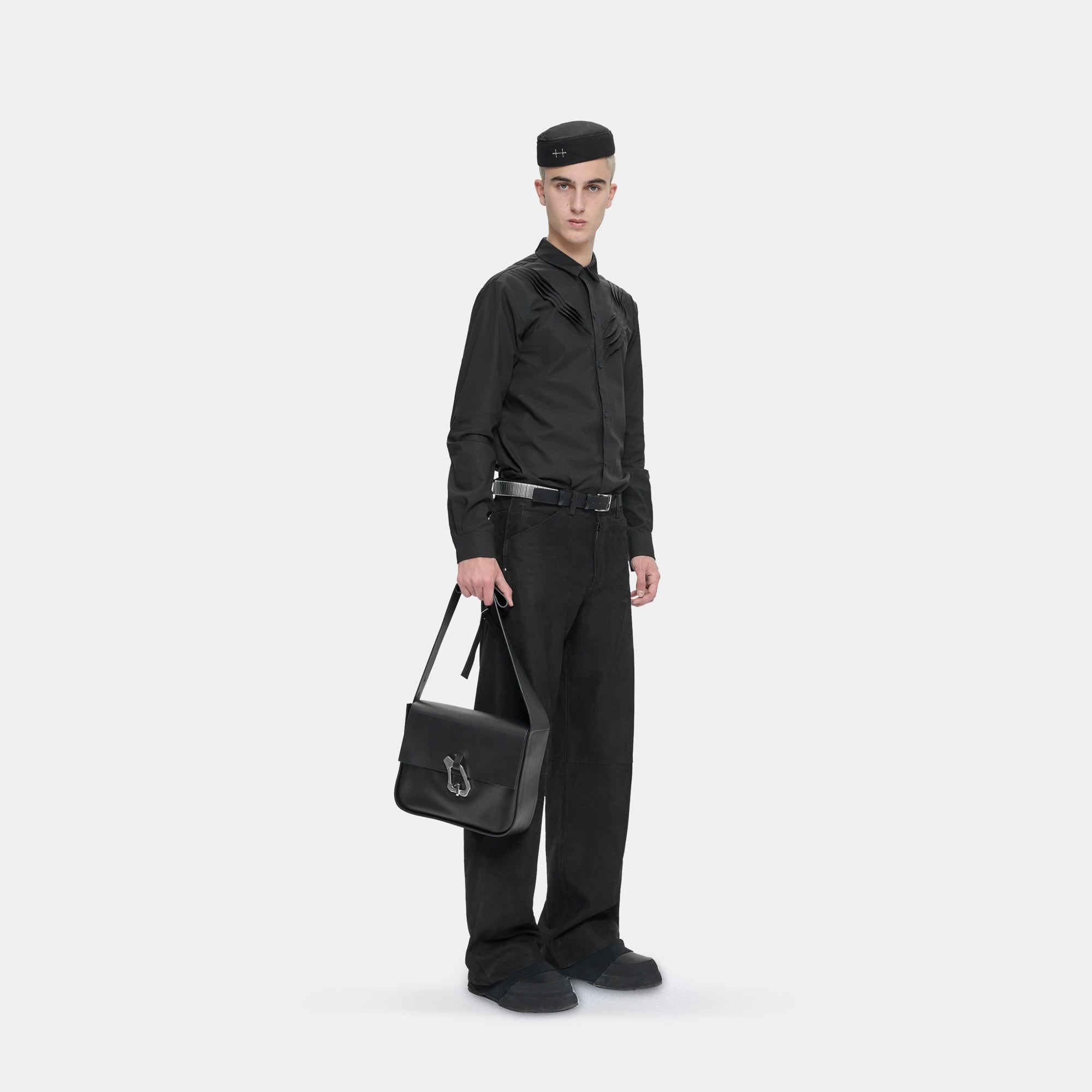 HE, product: VIBRAXIS SHIRT BLACK (Fig. 3)