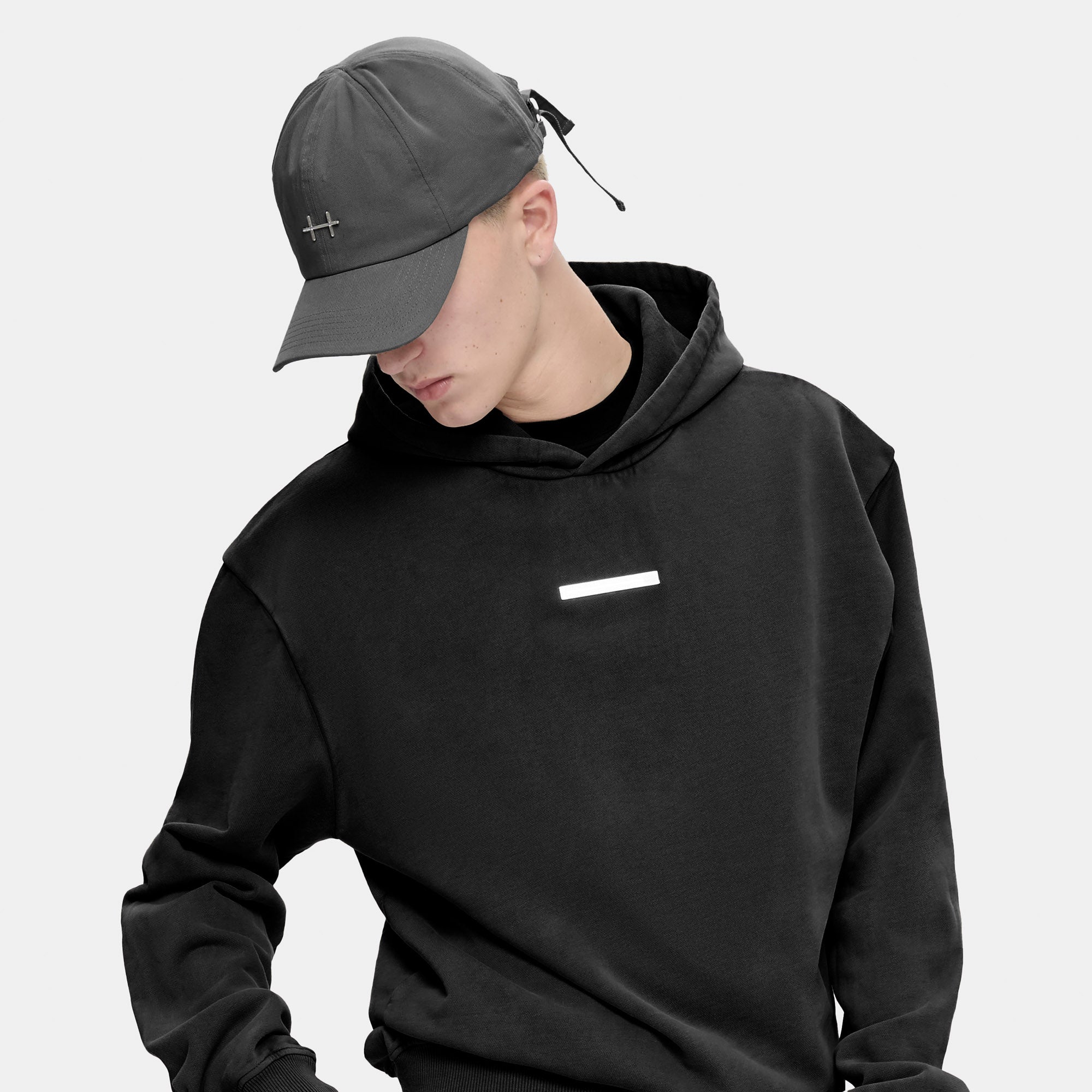 HE, product: HERTZ CAP (Fig. 2)