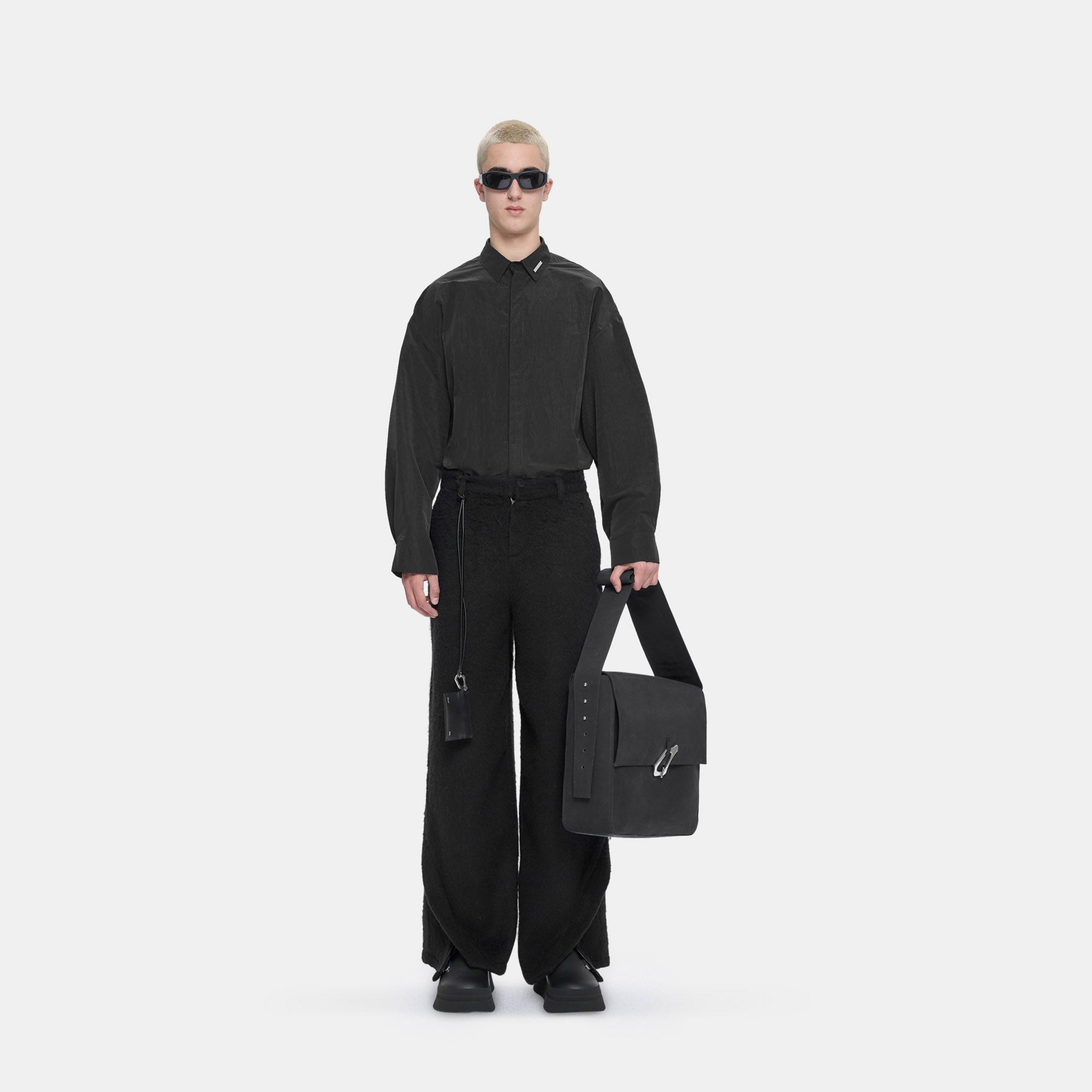 HE, product: VITAL LS SHIRT (Fig. 2)