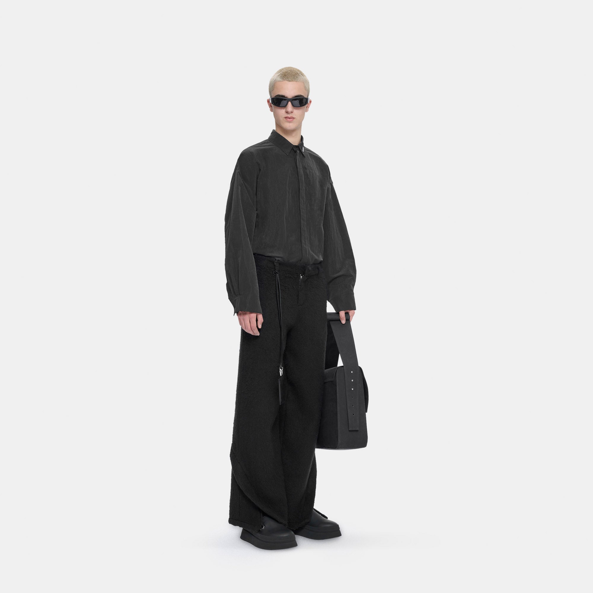 HE, product: VITAL LS SHIRT (Fig. 3)