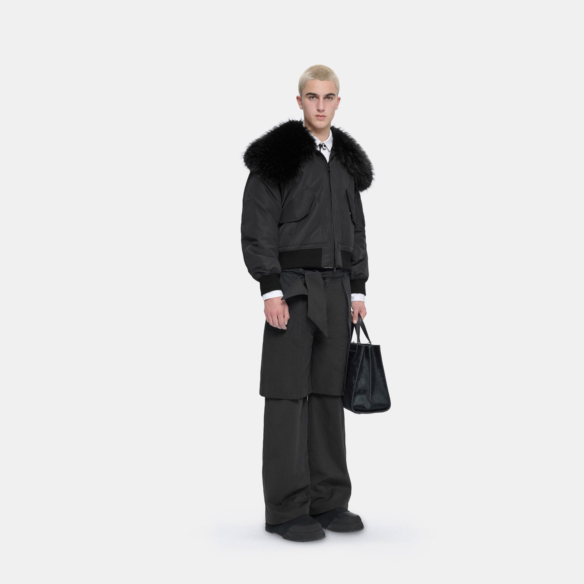 HE, product: SIBILANT BOMBER (Fig. 3)