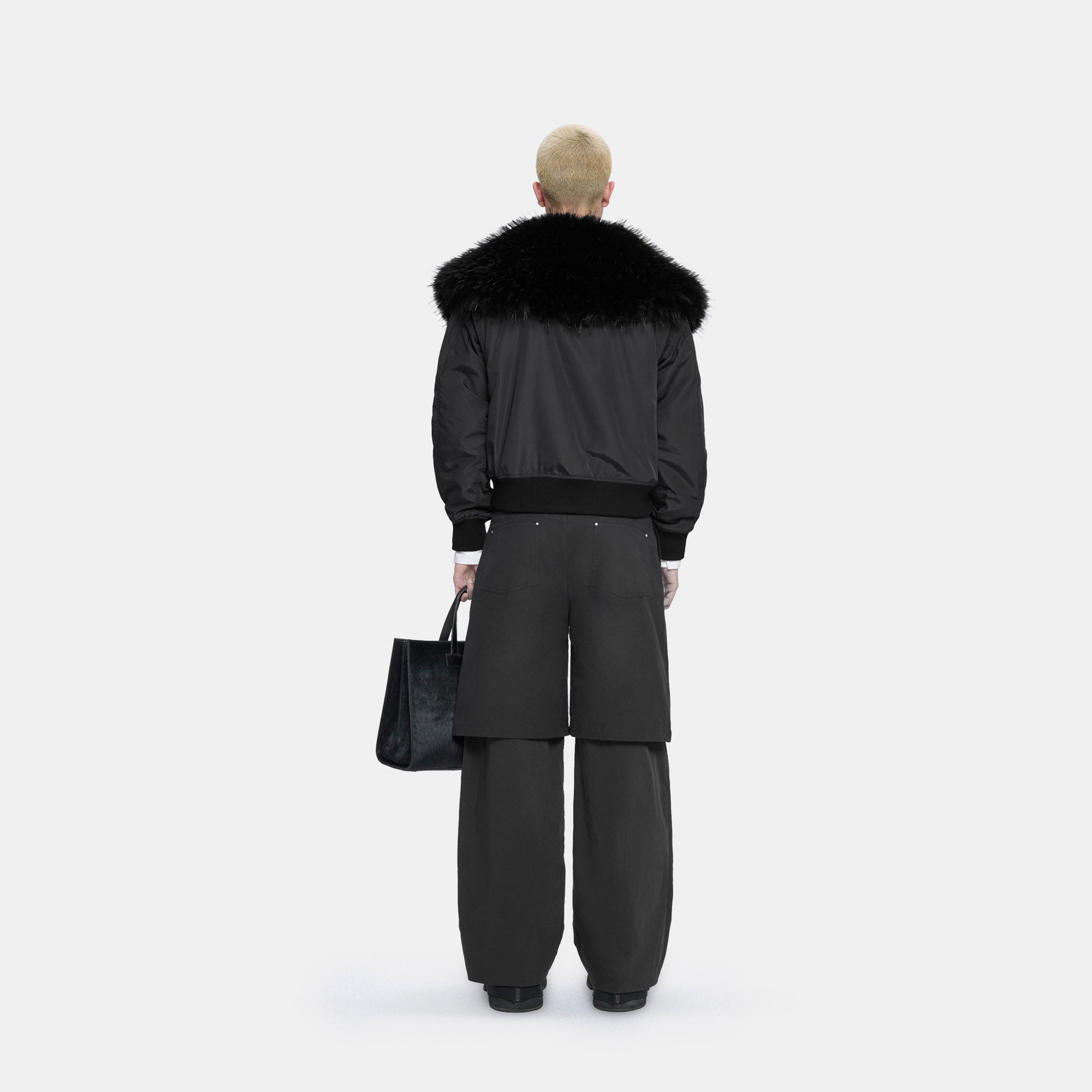 HE, product: SIBILANT BOMBER (Fig. 7)