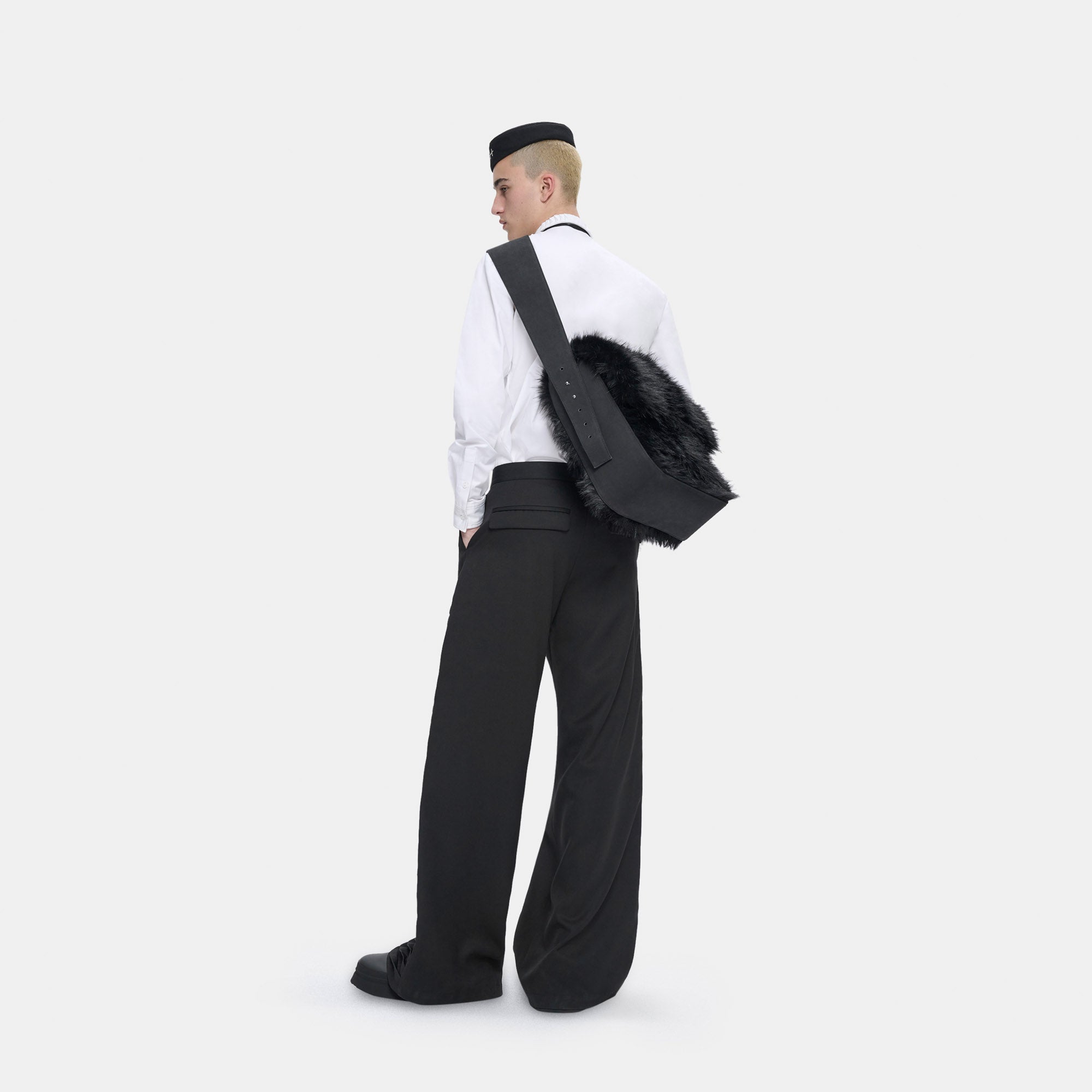 HE, product: VIBRAXIS SHIRT WHITE (Fig. 5)