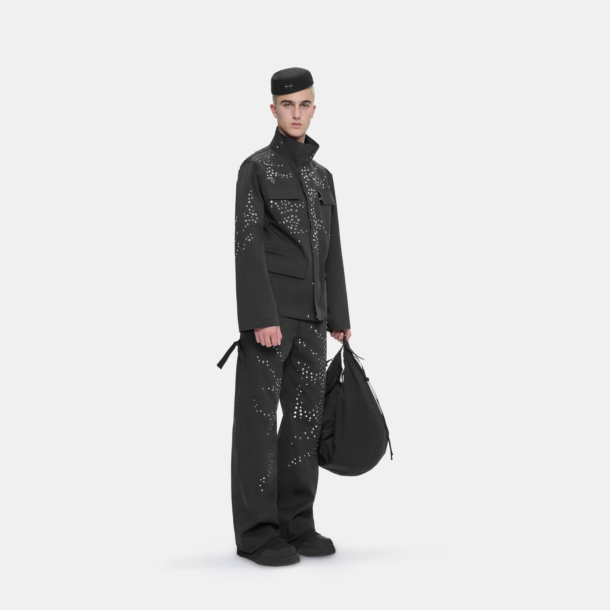 HE, product: CELESTA TROUSERS (Fig. 3)