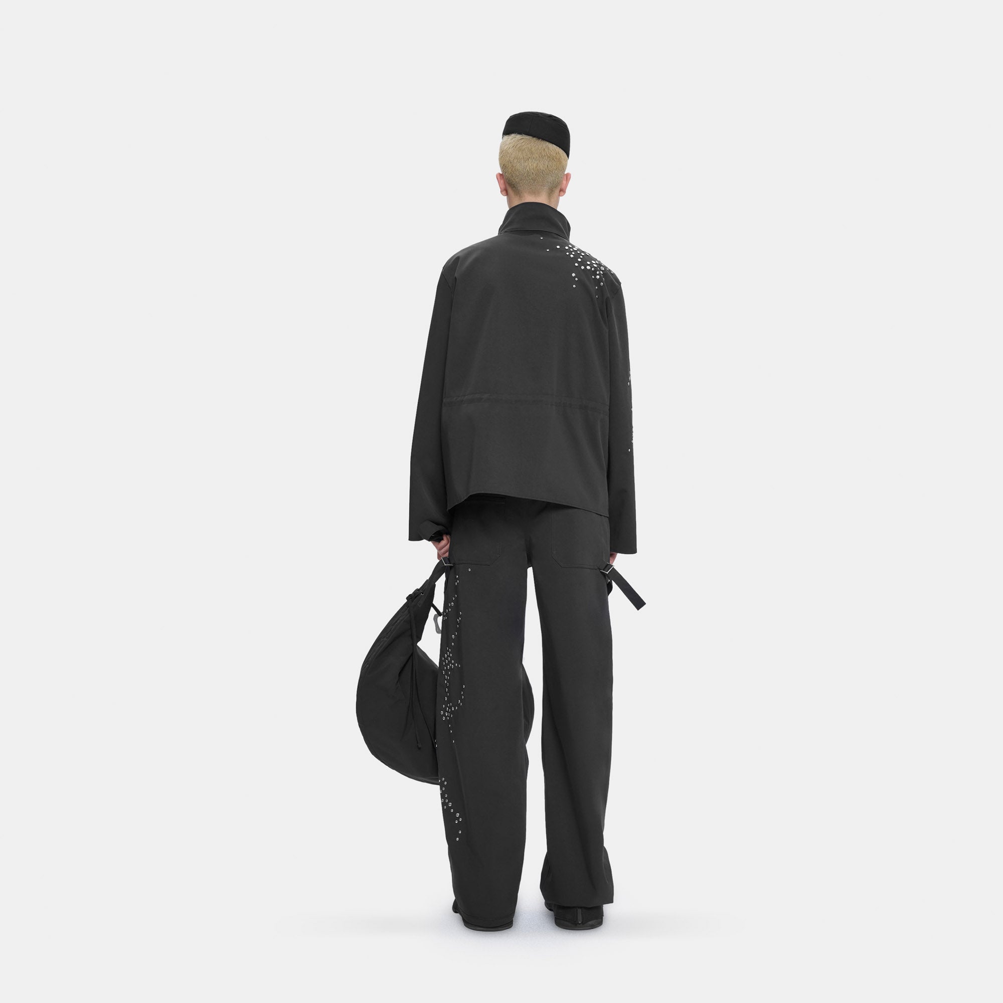 HE, product: CELESTA TROUSERS (Fig. 6)