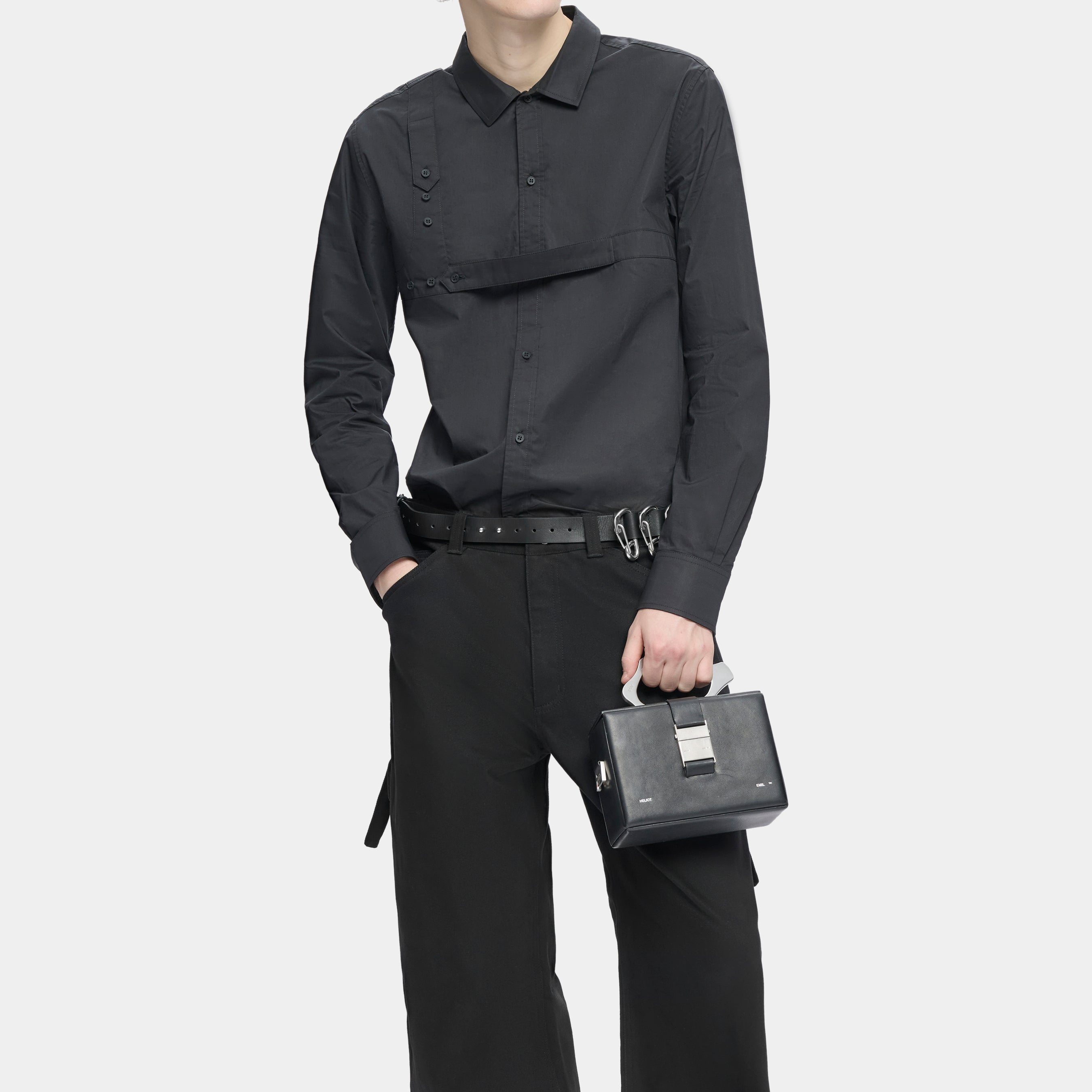 HE, product: SOLELY BOX BAG (Fig. 4)