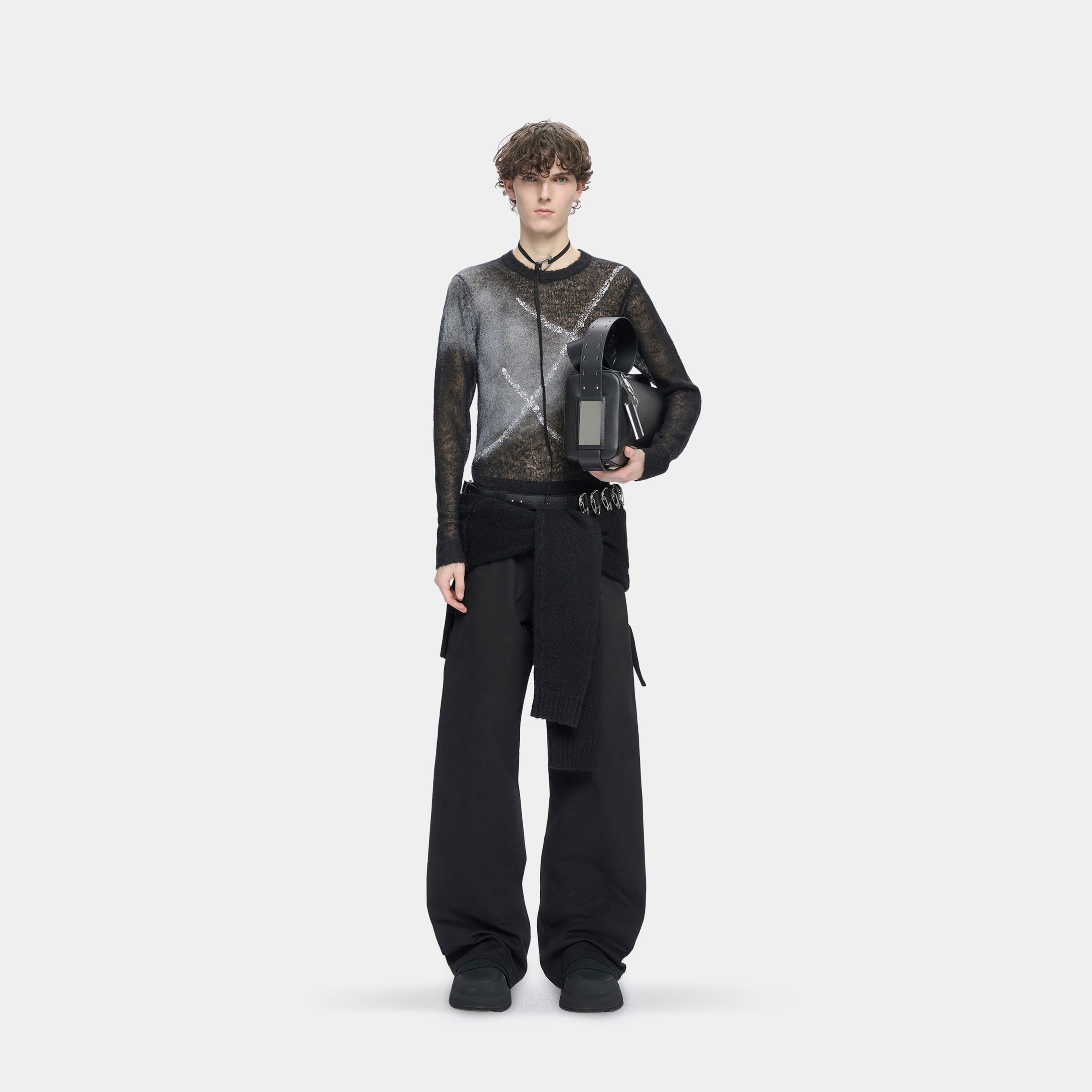 HE, product: Fluxus Crewneck (Fig. 2)