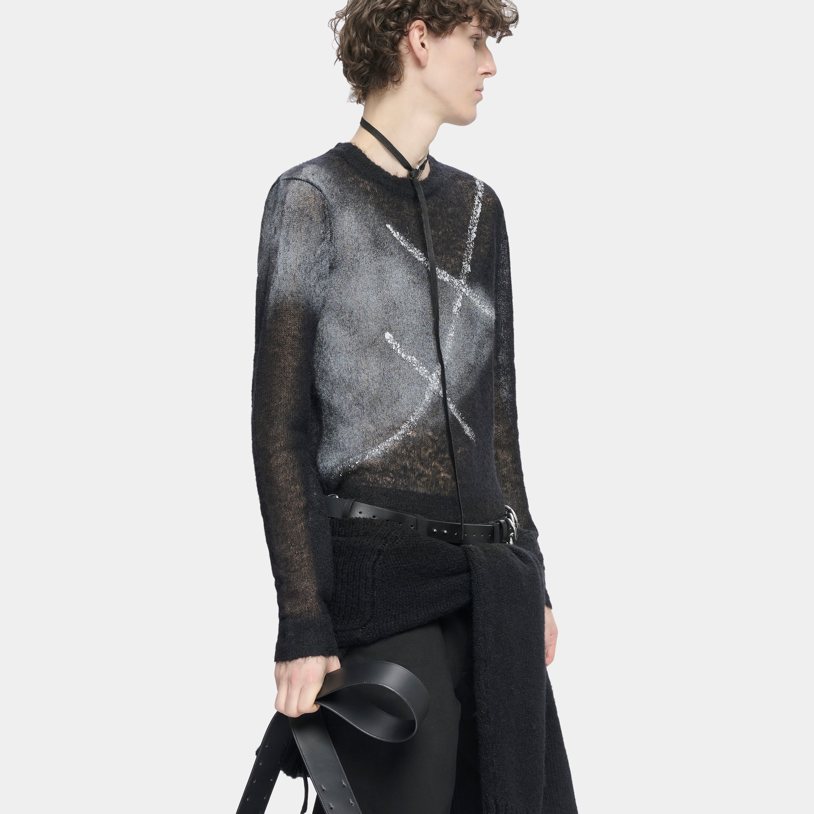 HE, product: Fluxus Crewneck (Fig. 7)