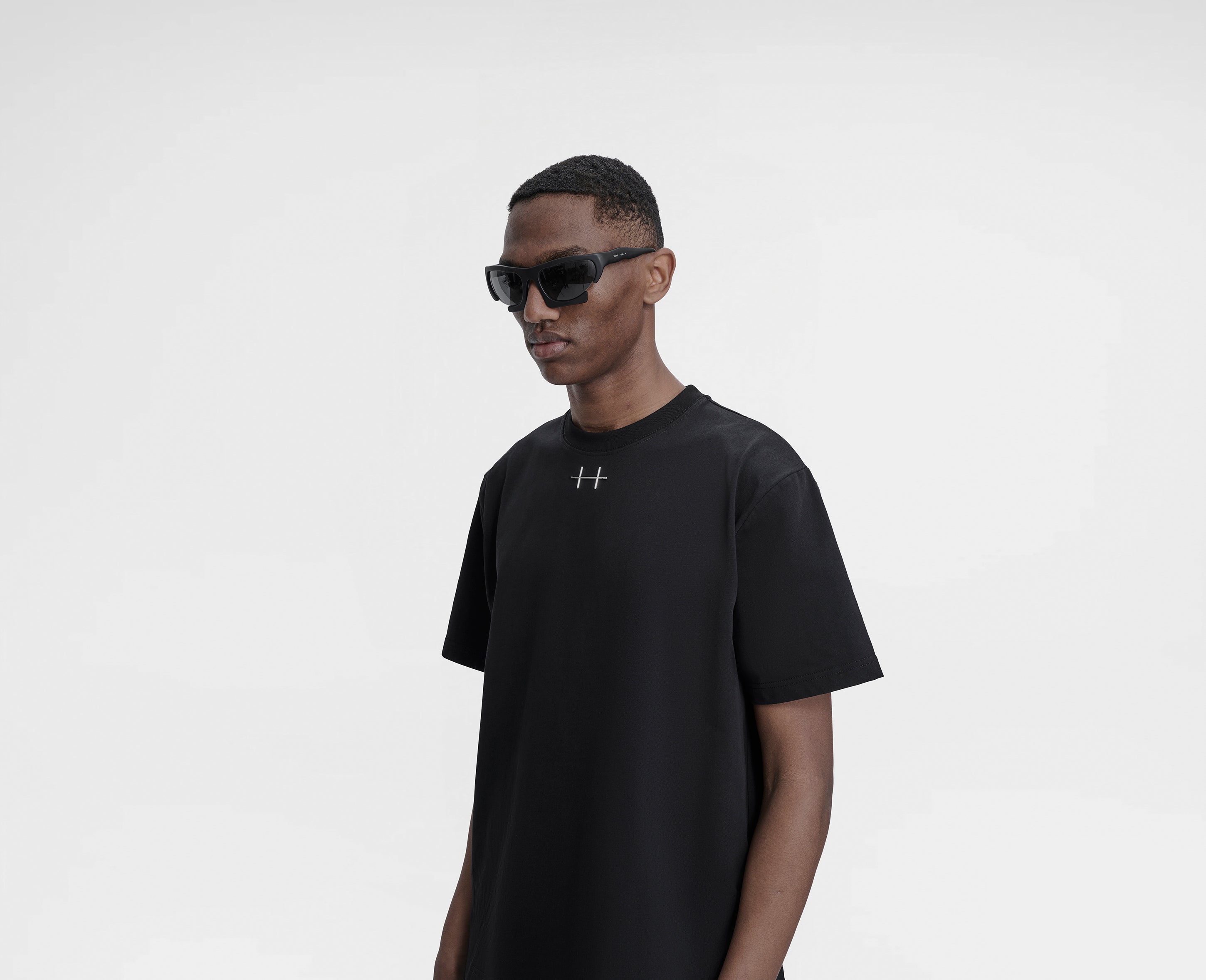 HE, product: AXIALLY SUNGLASSES (Fig. 11)