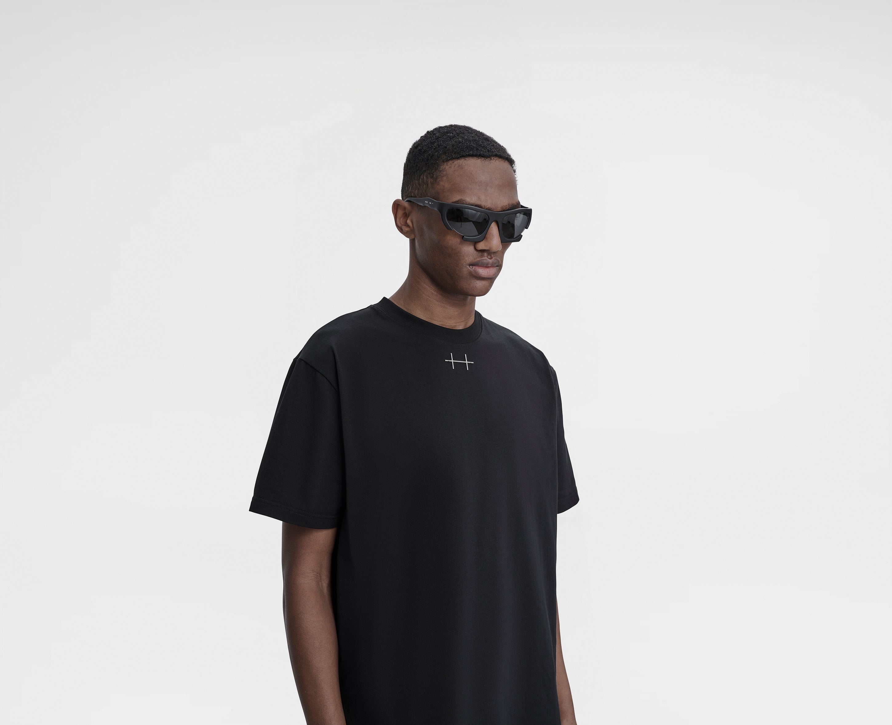 HE, product: AXIALLY SUNGLASSES (Fig. 10)