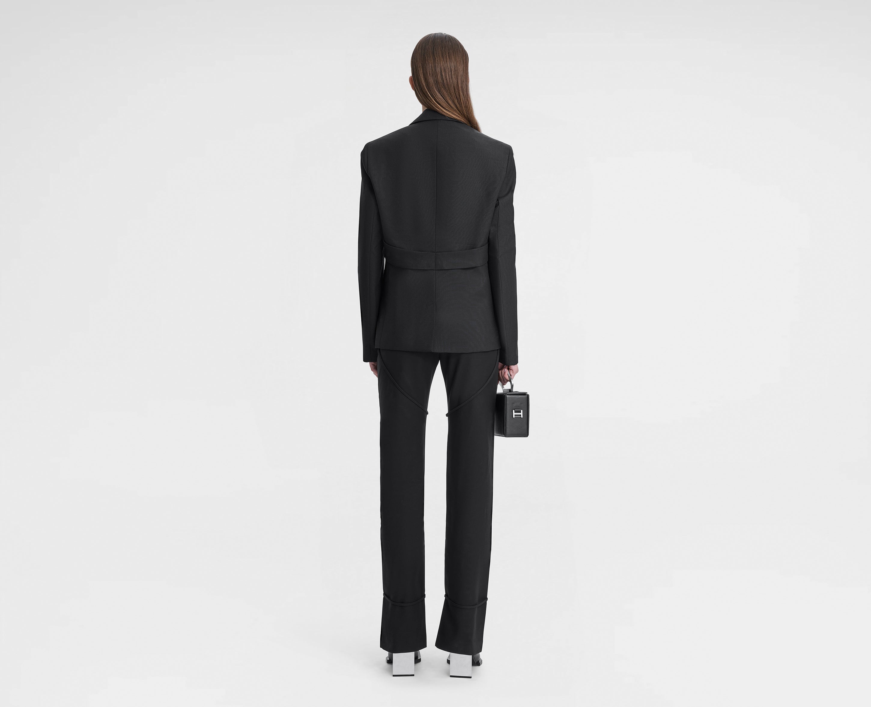 HE, product: KINETICS BLAZER (Fig. 5)