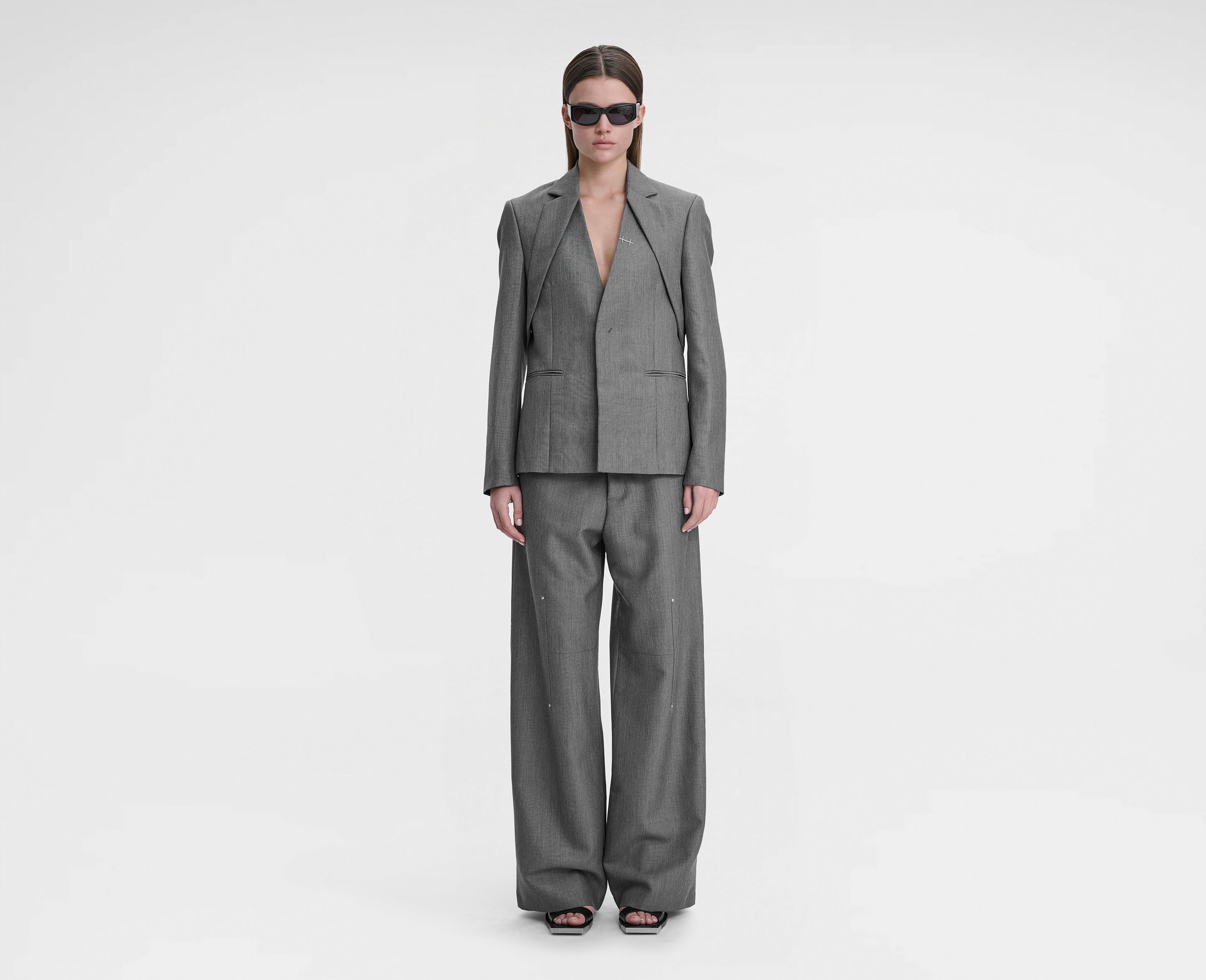 HE, product: KINETICS BLAZER (Fig. 5)