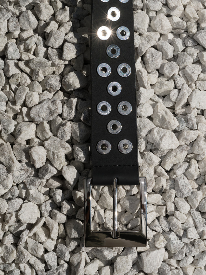 HE, product: THYRA BELT (Fig. 7)