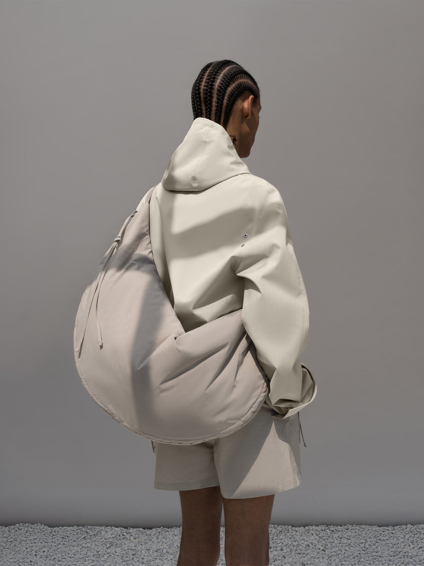 HE, product: CLAUDA BAG (Fig. 7)