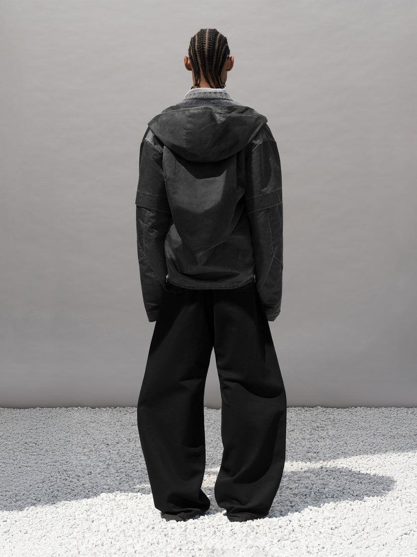 HE, product: CRINIS JACKET (Fig. 14)