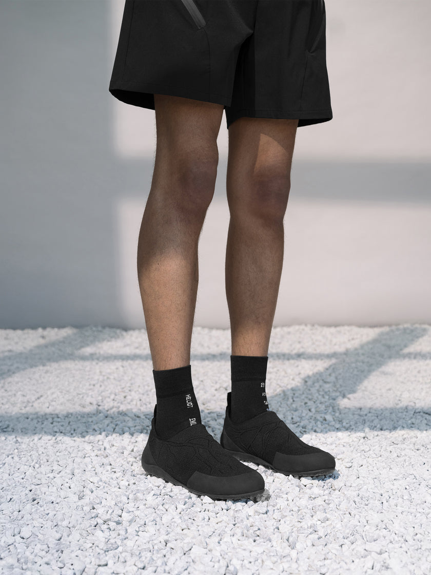 HE, product: VENA SHOES (Fig. 9)