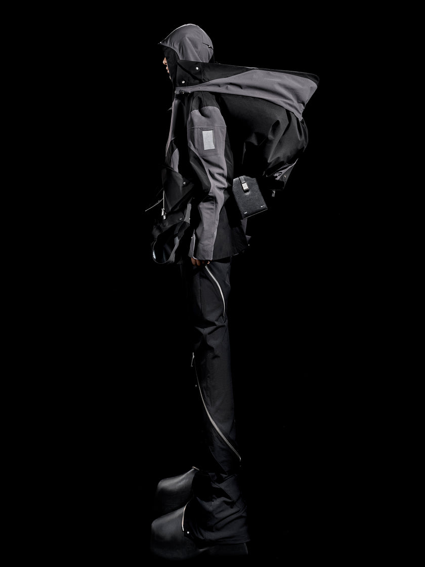 HE, product: OVERT BOX BAG (Fig. 22)