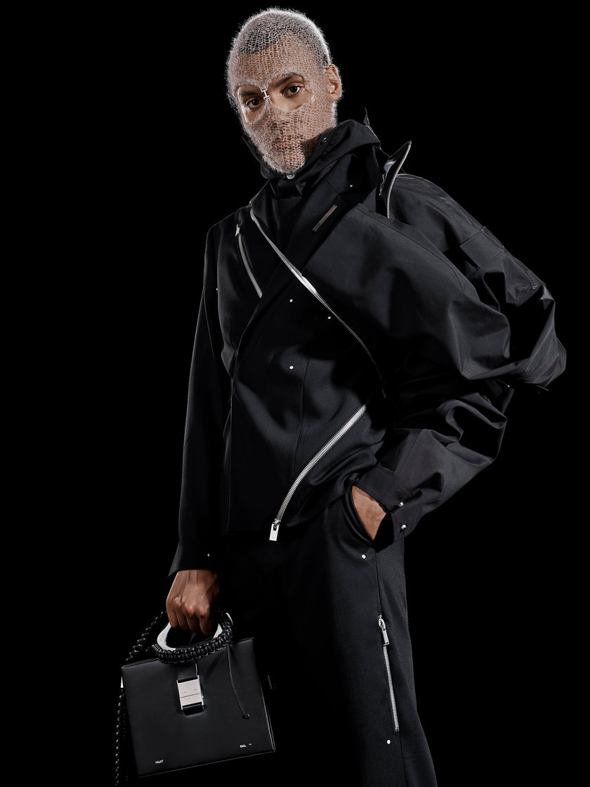 HE, product: KAOLIN BALACLAVA (Fig. 3)