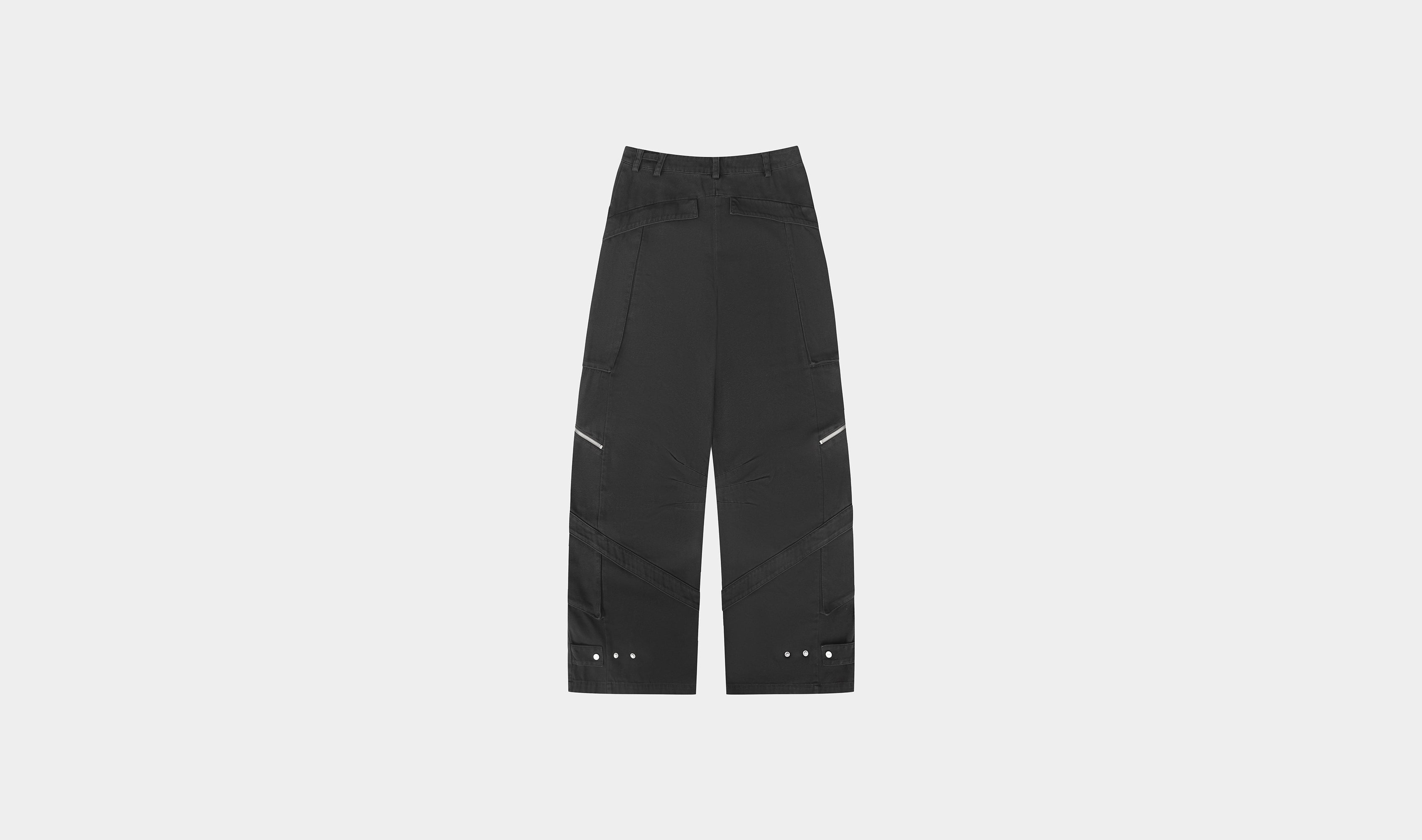 HE, product: CALYX CARGO PANTS (Fig. 5)