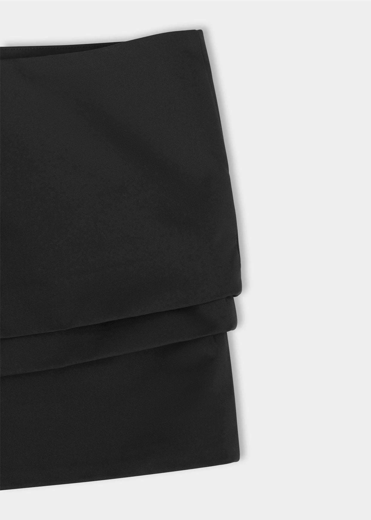 HE, product: FERRO SKIRT (Fig. 3)