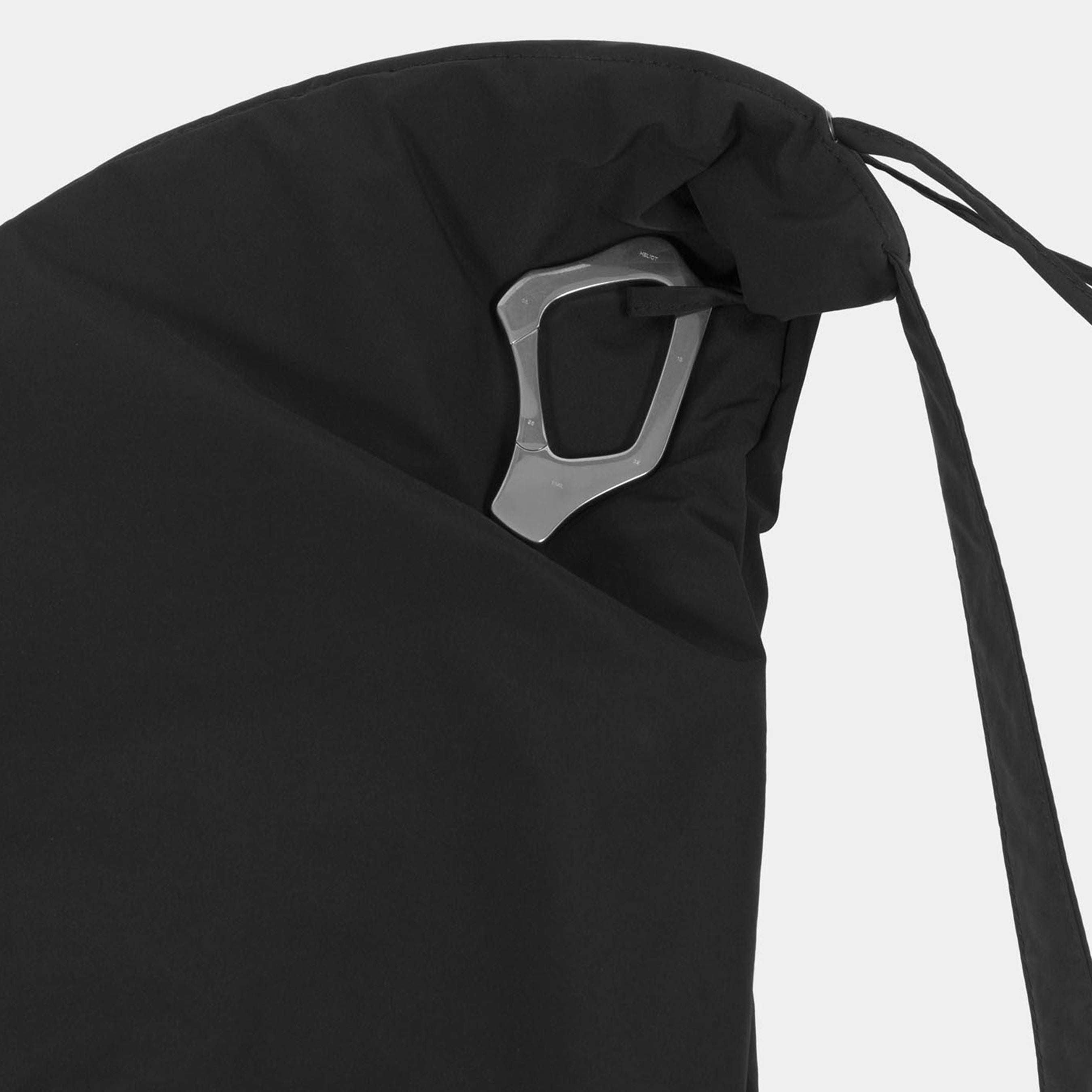 HE, product: CLAUDA BAG (Fig. 2)