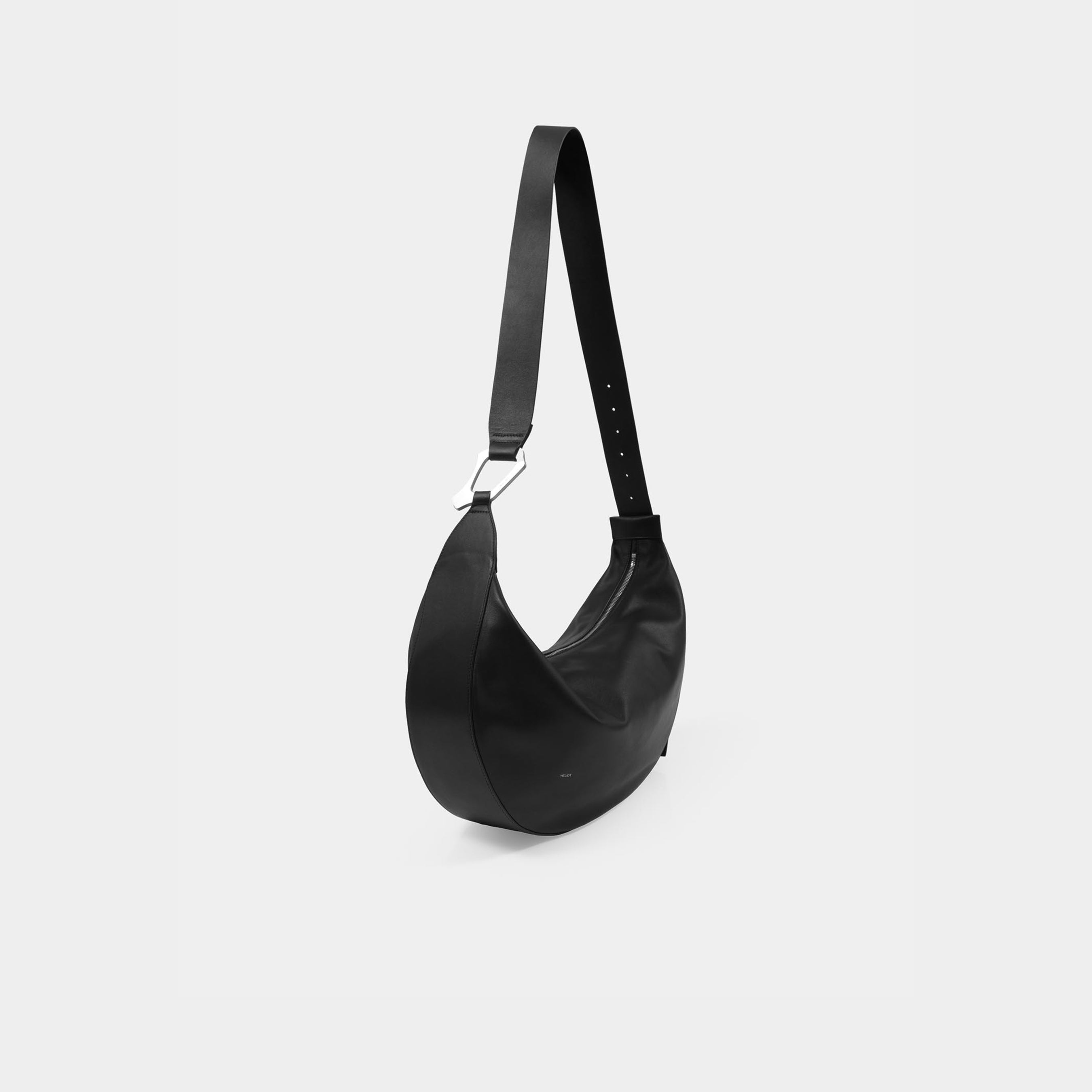 HE, product: MARE BAG (Fig. 8)