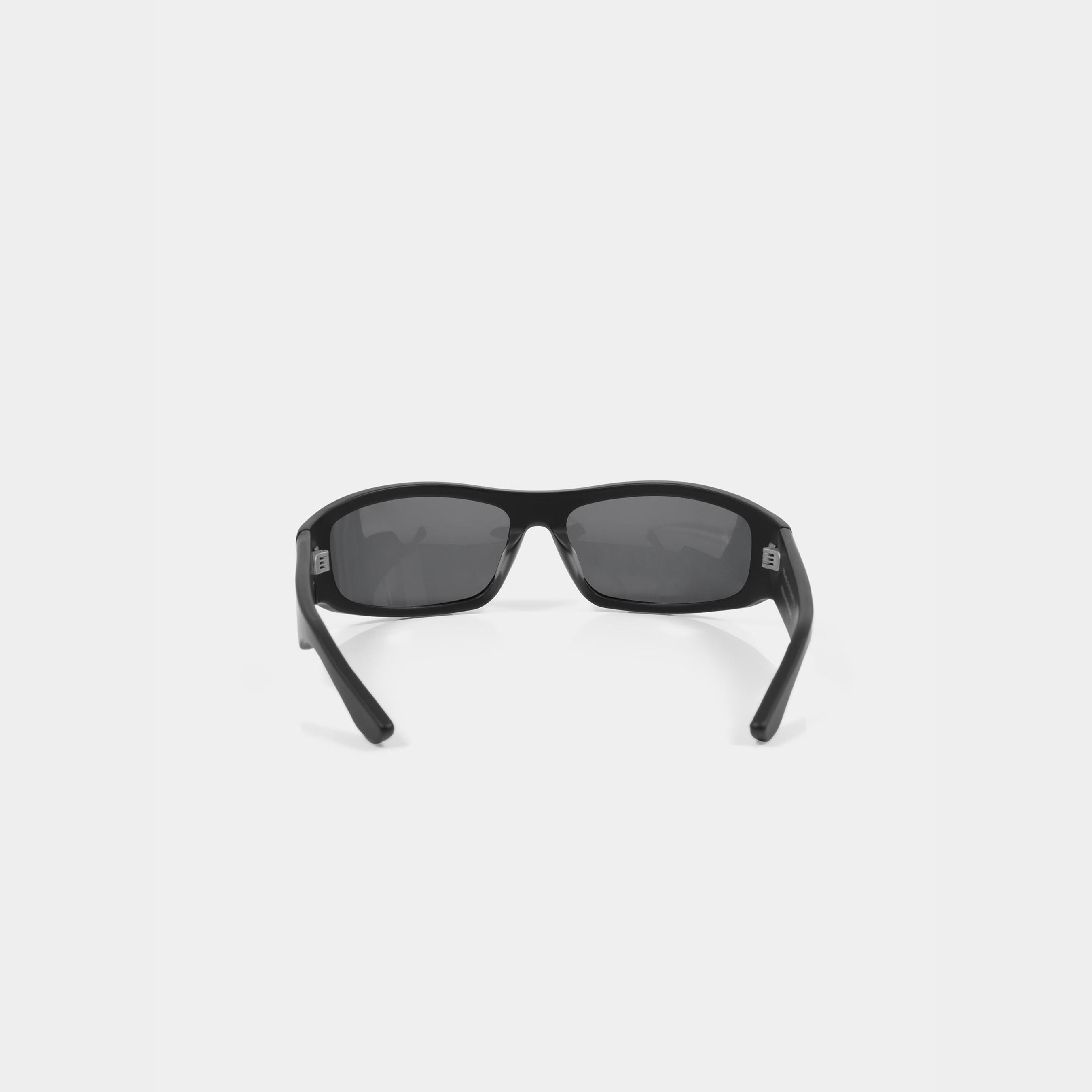 HE, product: LAMPROS SUNGLASSES (Fig. 4)