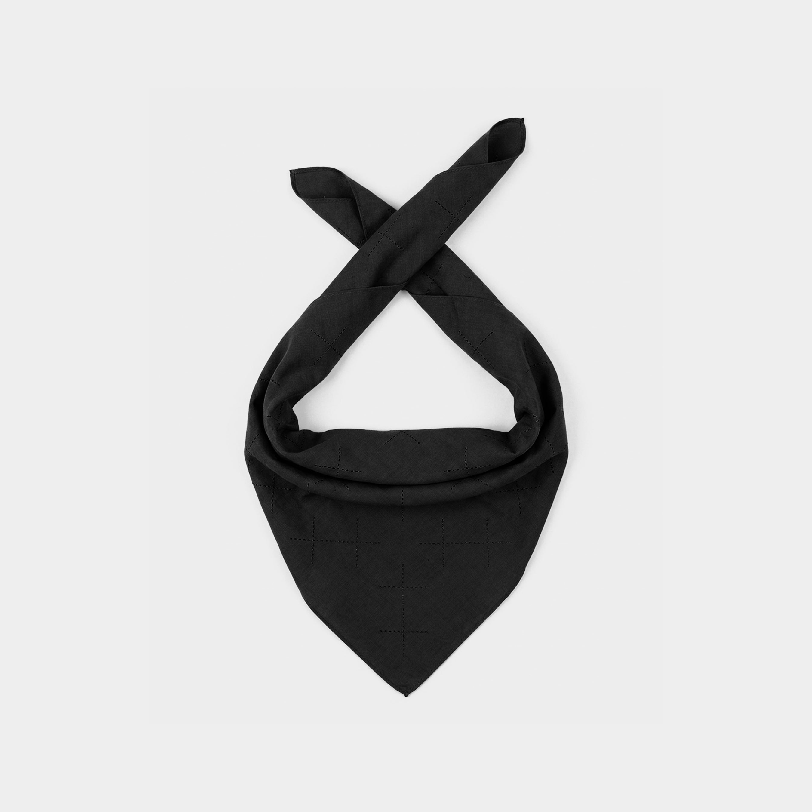 HE, product: FLAXEN BANDANA (Fig. 1)